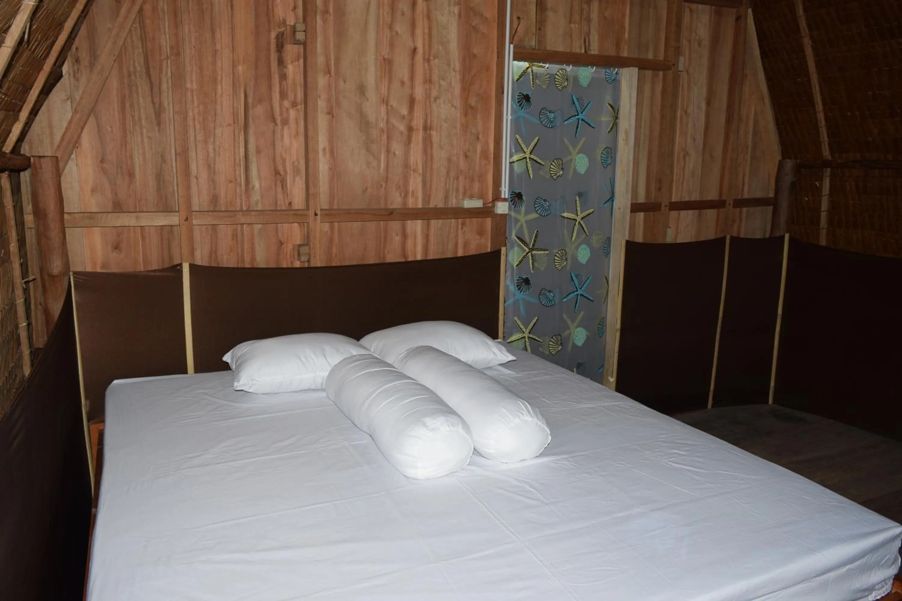 Bed in Tanjung Kalemo Resort