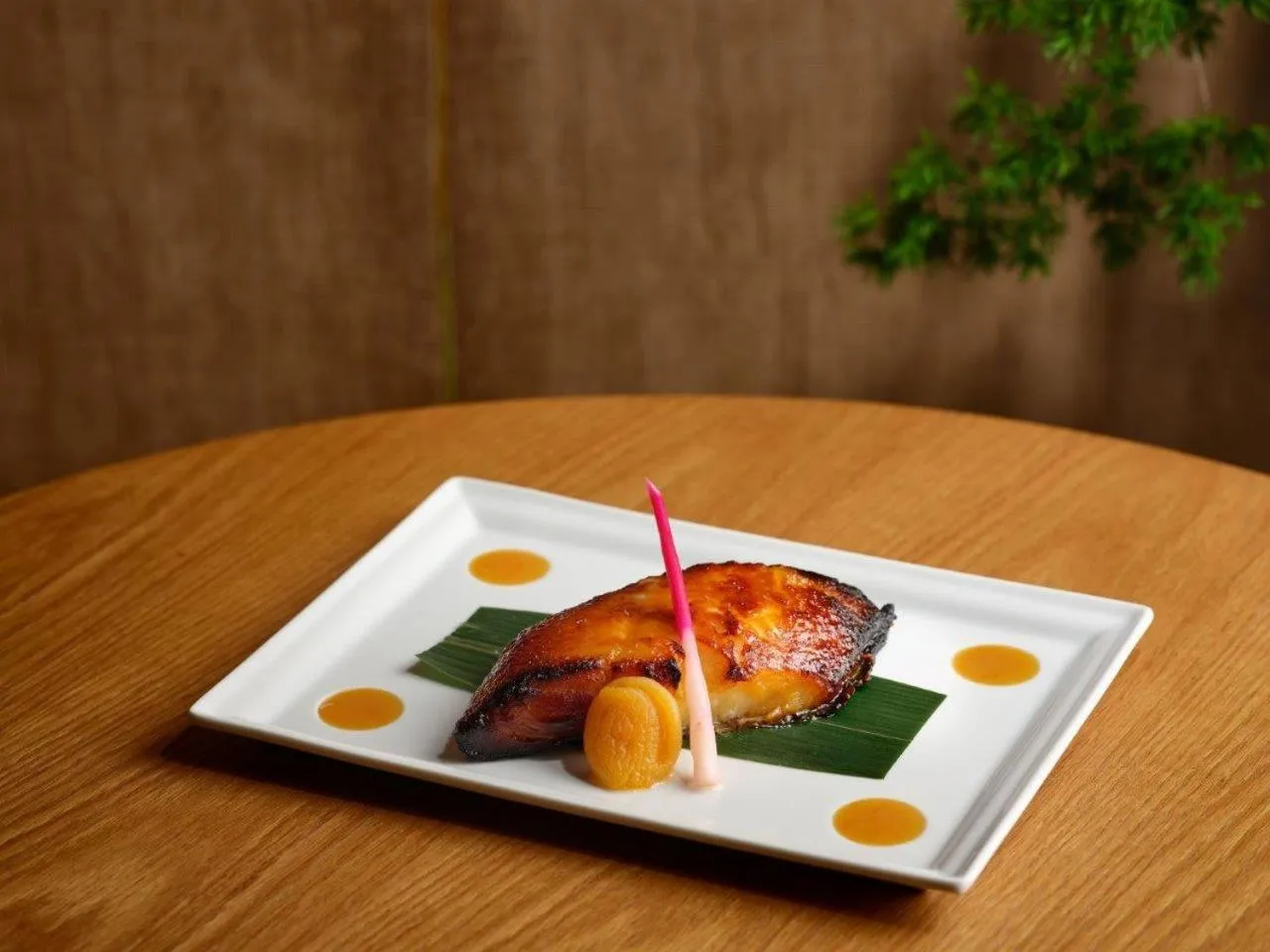 Restaurant/places to eat in Four Seasons Hotel Singapore