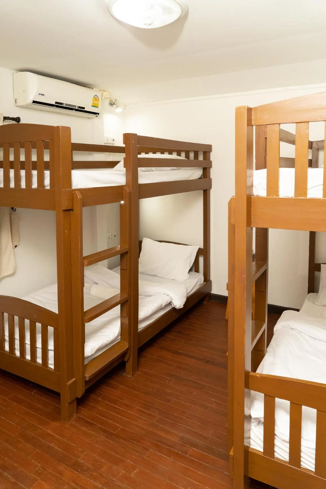 Bed in Past Tense Hostel