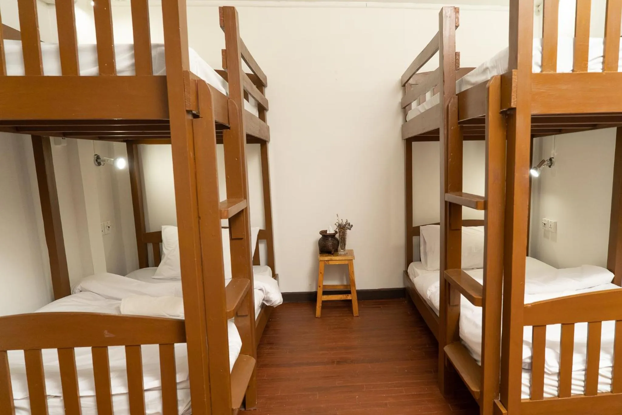 Bed in Past Tense Hostel