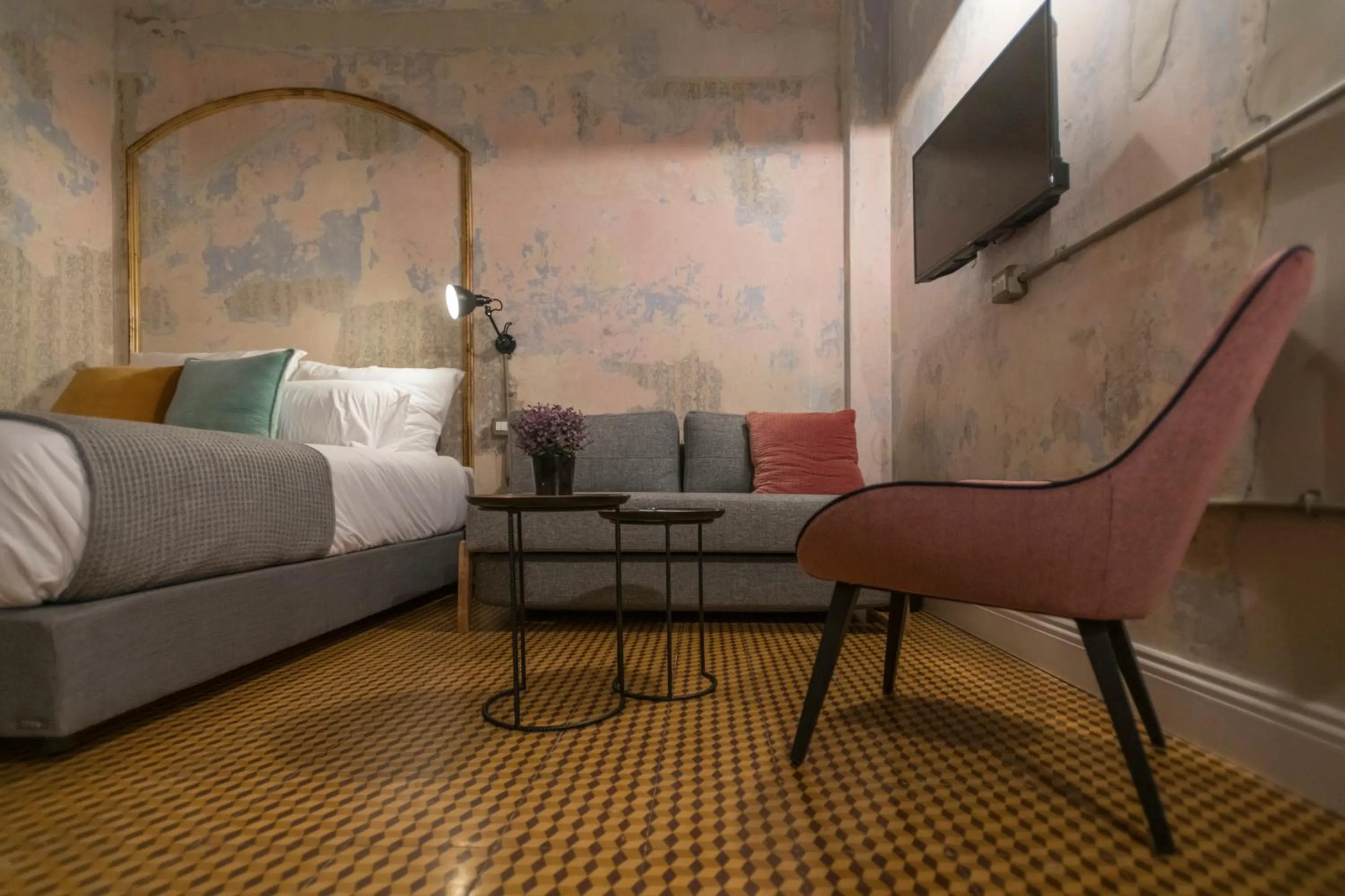 TV and multimedia, Bed in Jojo TLV