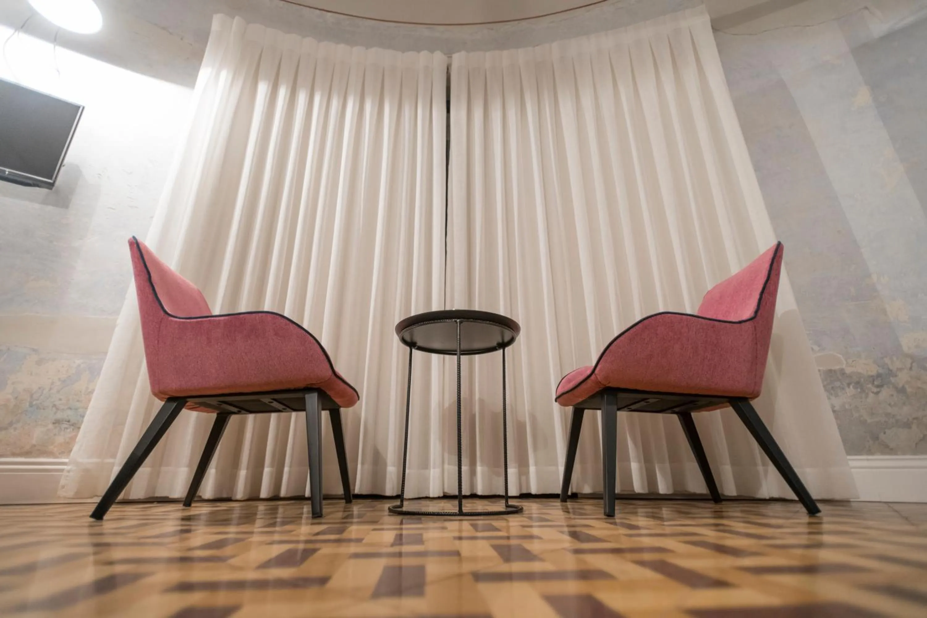 Seating area in Jojo TLV