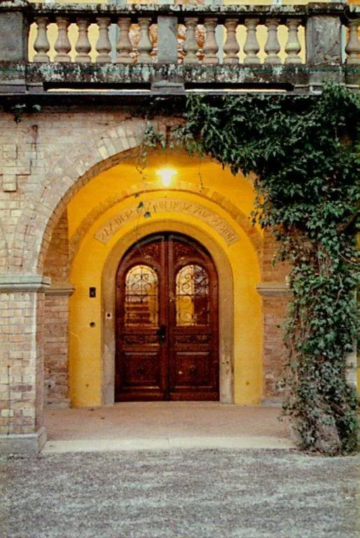 Facade/entrance in Schloss Brunnegg