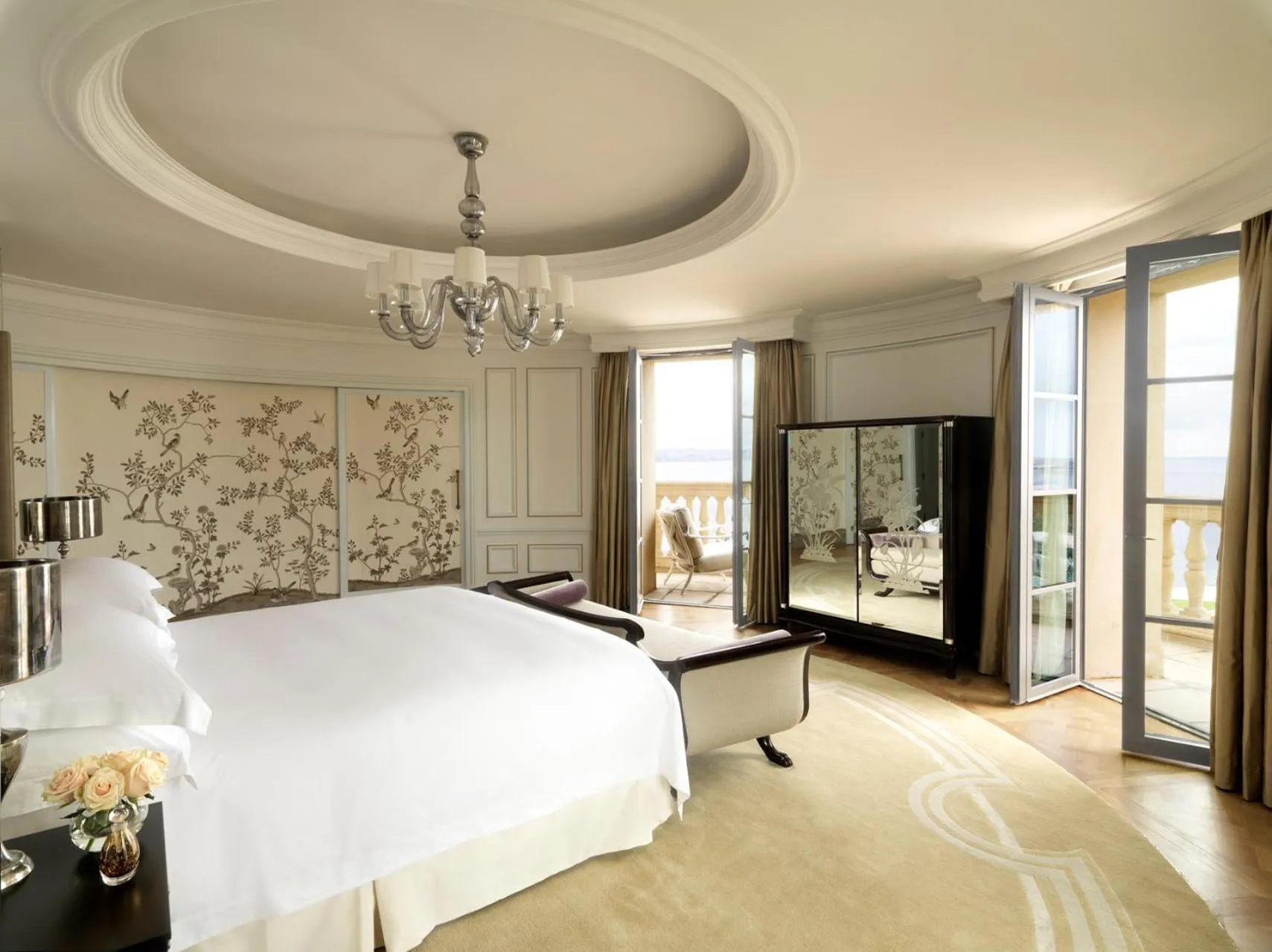 Bed in Four Seasons Hotel Baku