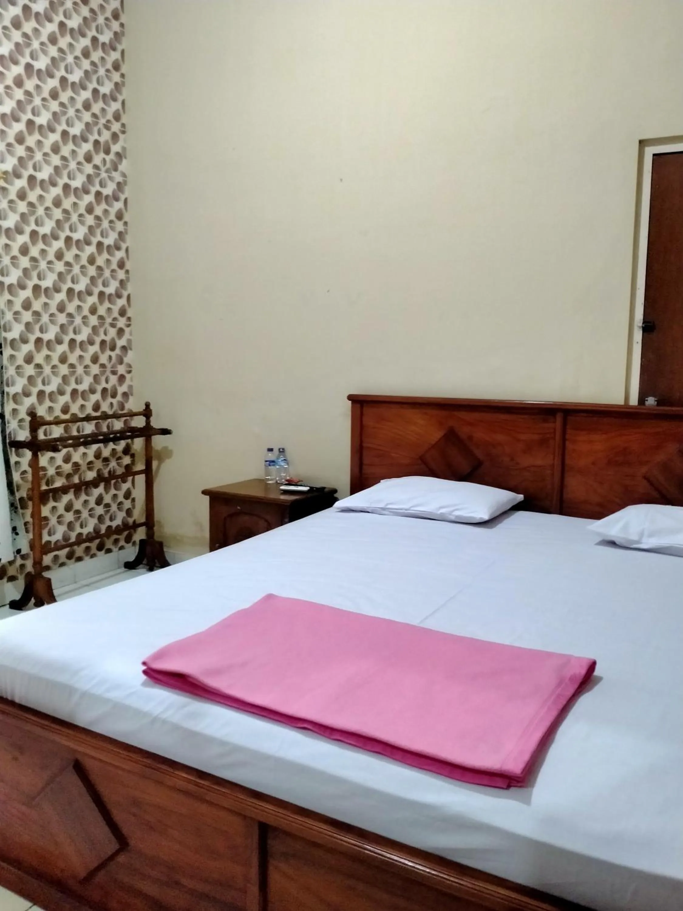 Bed in Prayogo Lama Family GH Prawirotaman