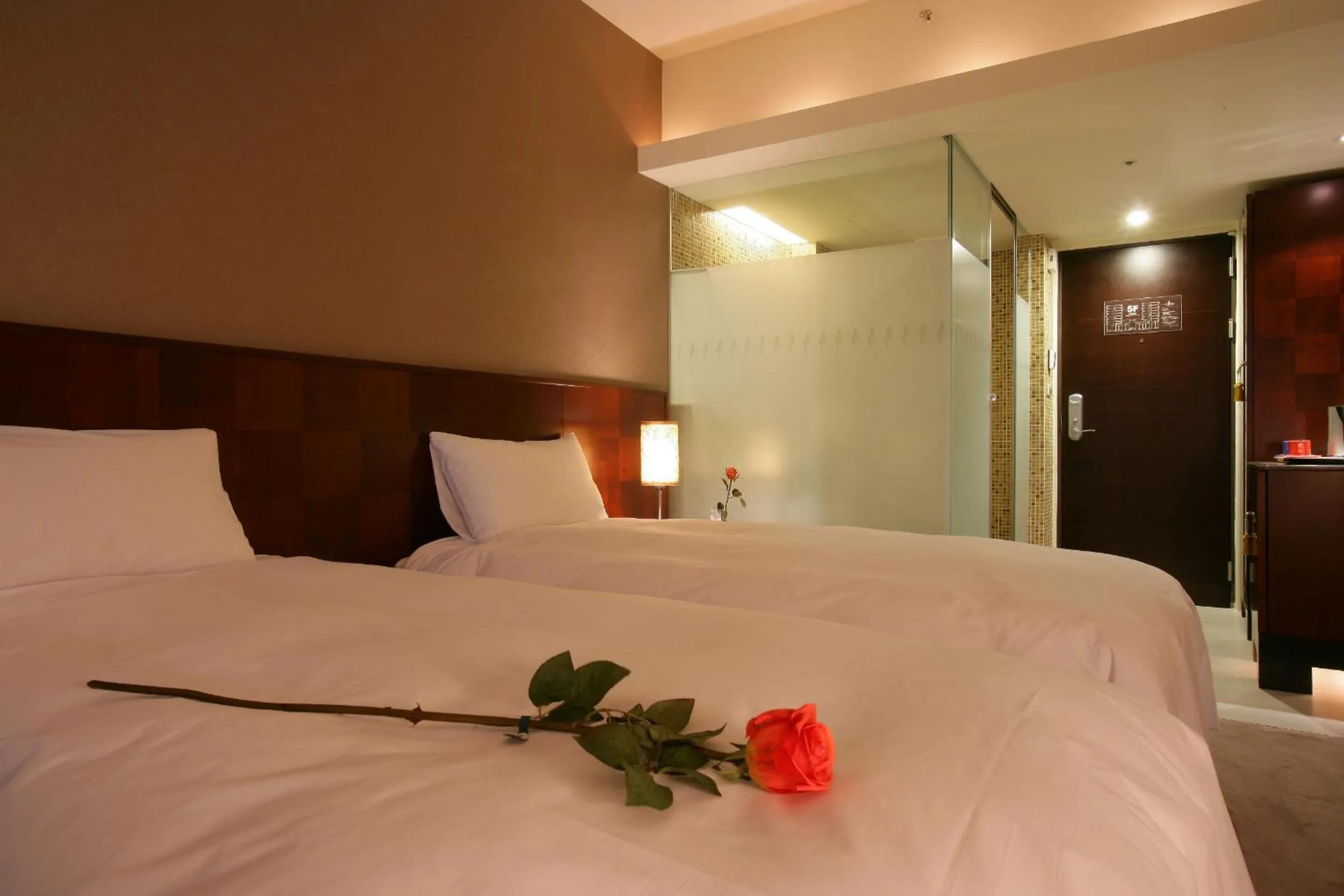 Photo of the whole room, Bed in In One City Inn