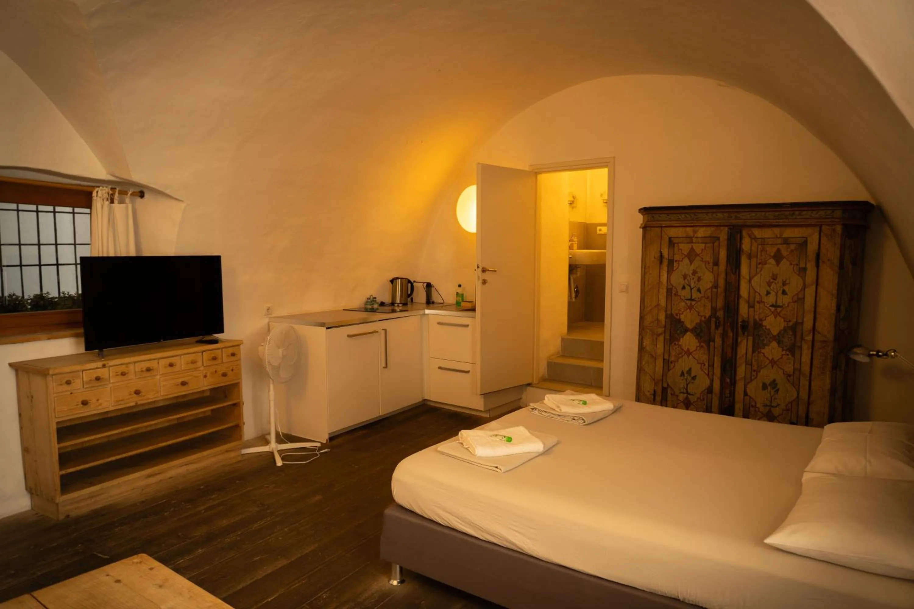 Bed in Residence Fink Central Apartments