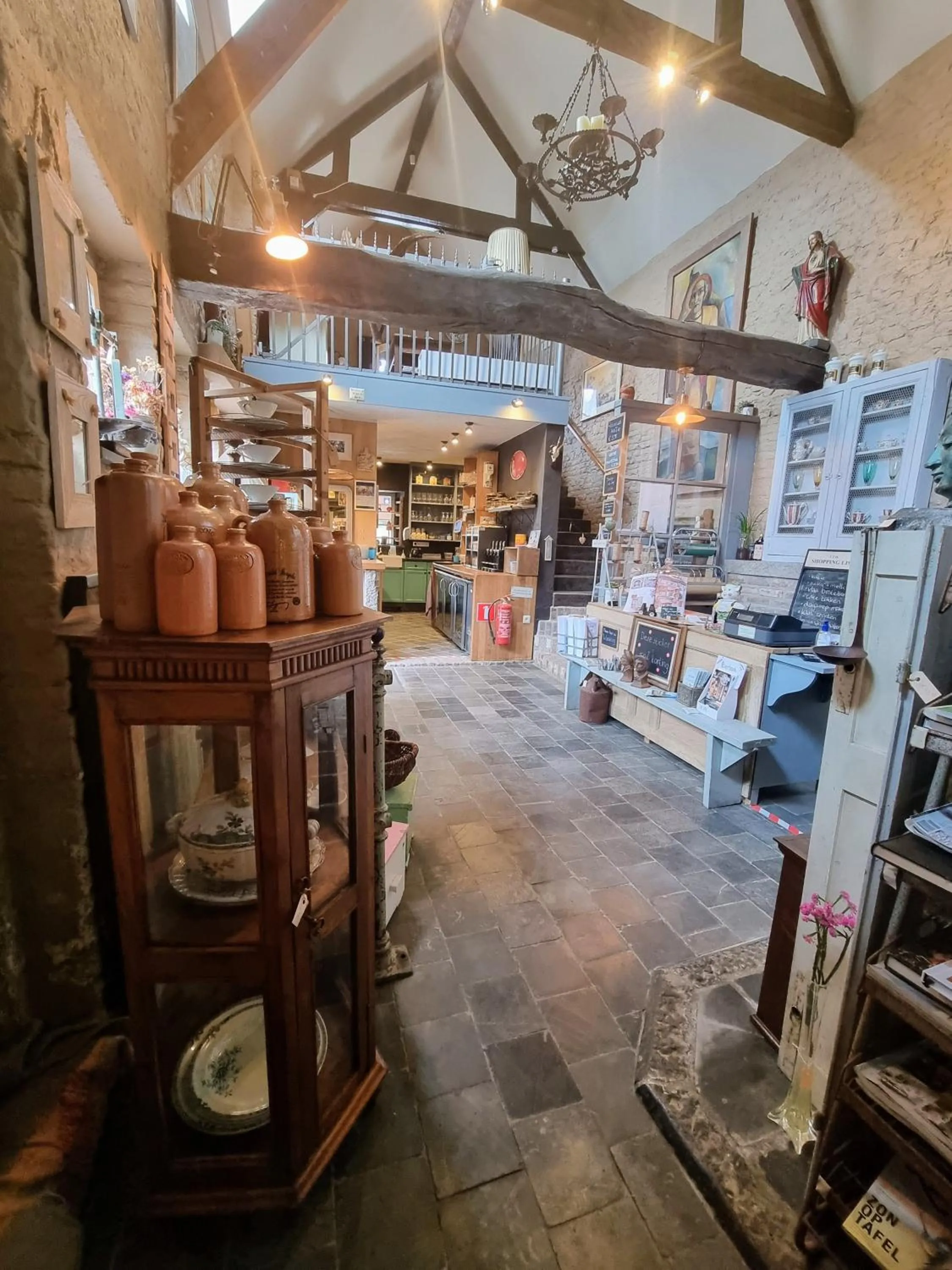 On-site shops in Een vleugje wellness in de Voerstreek - Bed & Brocante Onder de Poort