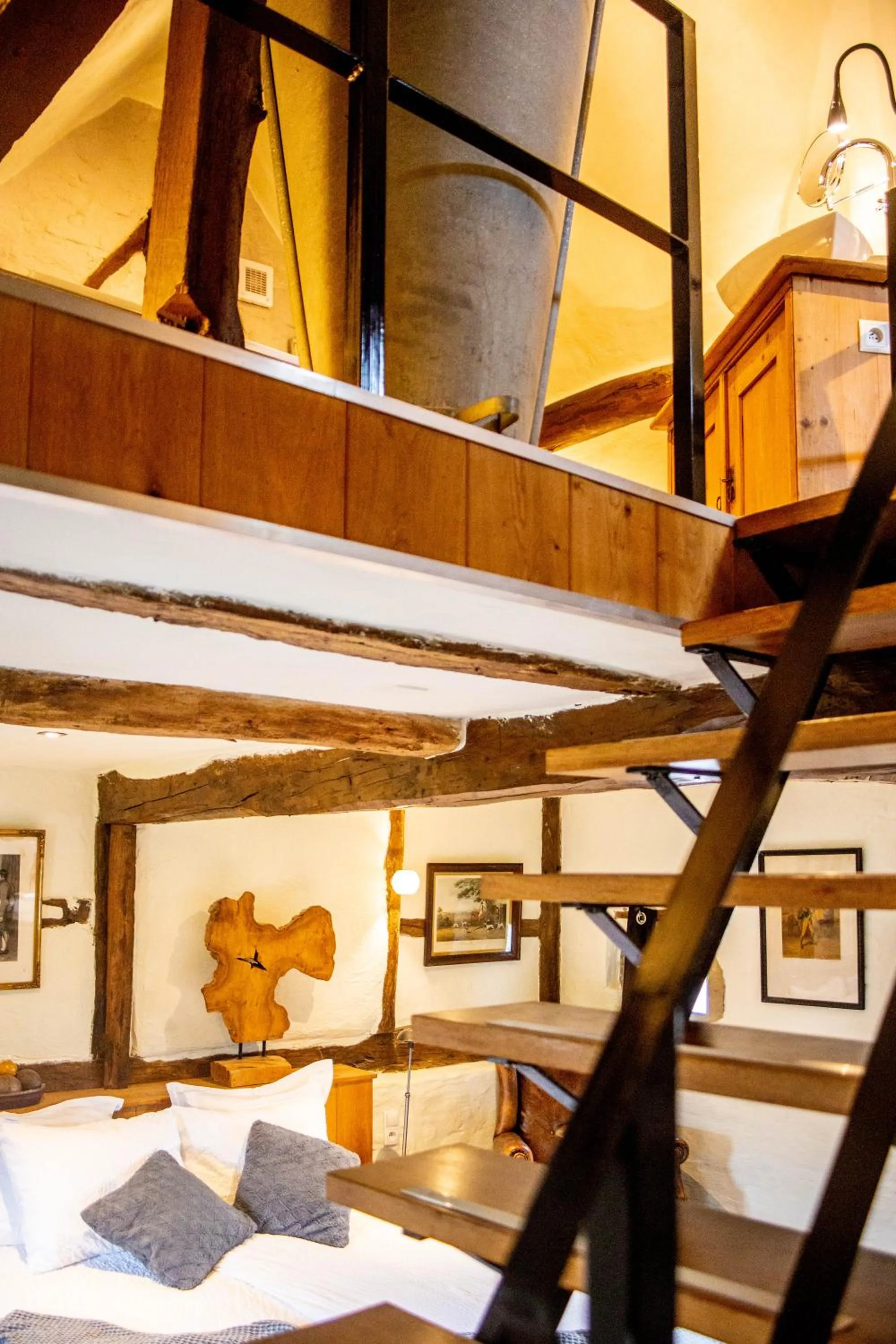 Bed in Een vleugje wellness in de Voerstreek - Bed & Brocante Onder de Poort