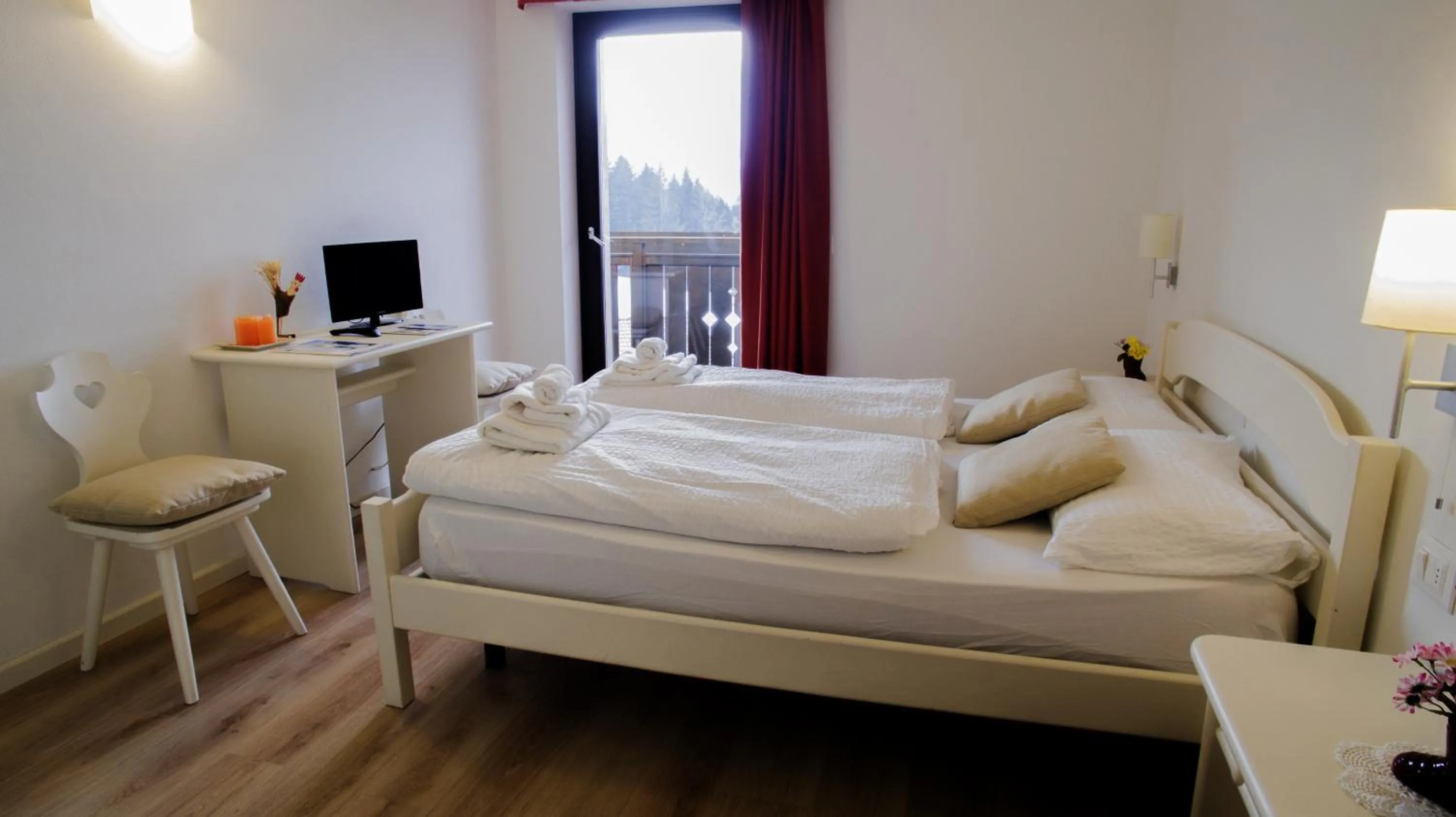 Bed in Hotel B&B Francolini