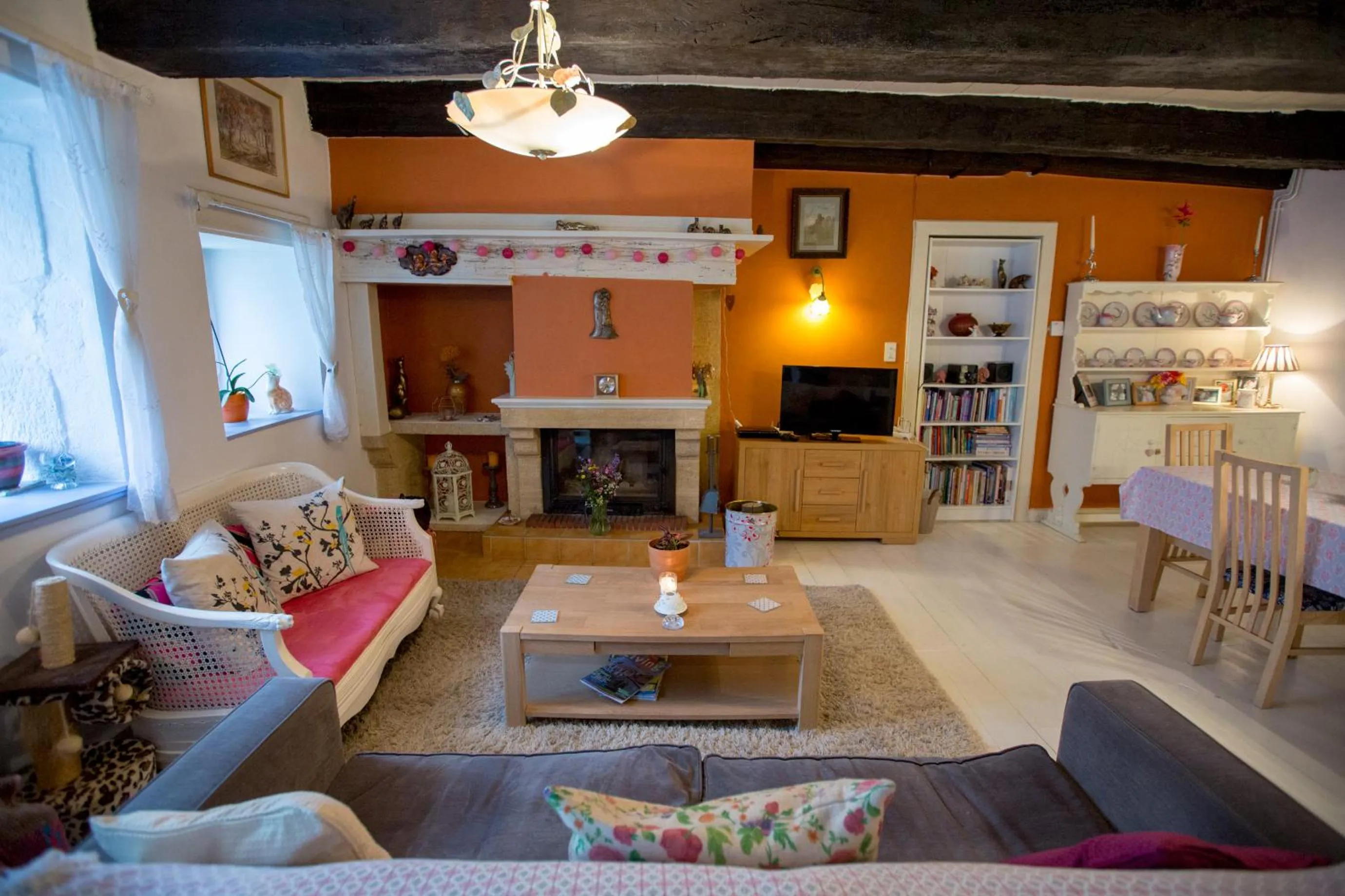 Living room in La Maison Des Fleurs
