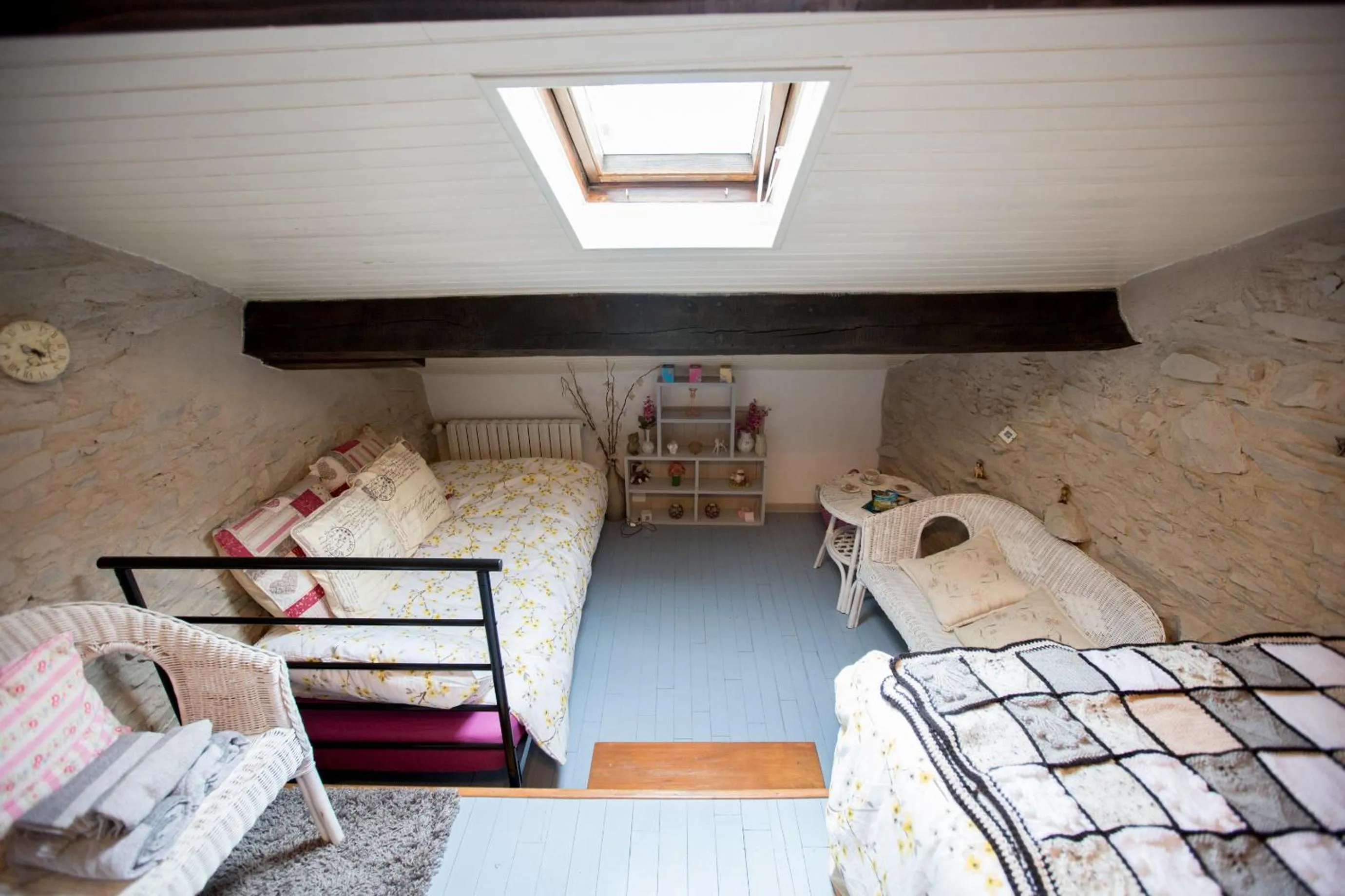 Bed in La Maison Des Fleurs