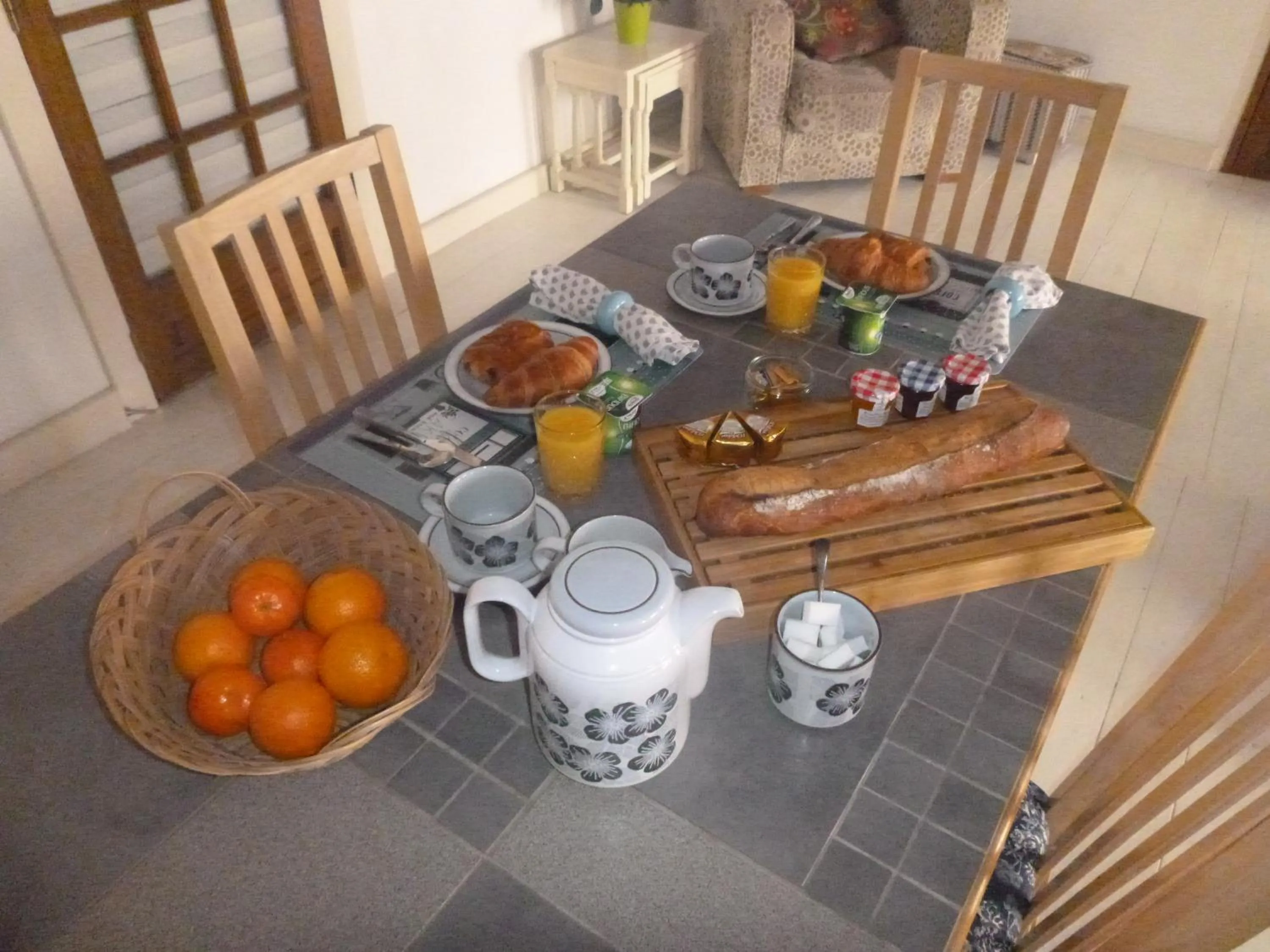 Continental breakfast in La Maison Des Fleurs