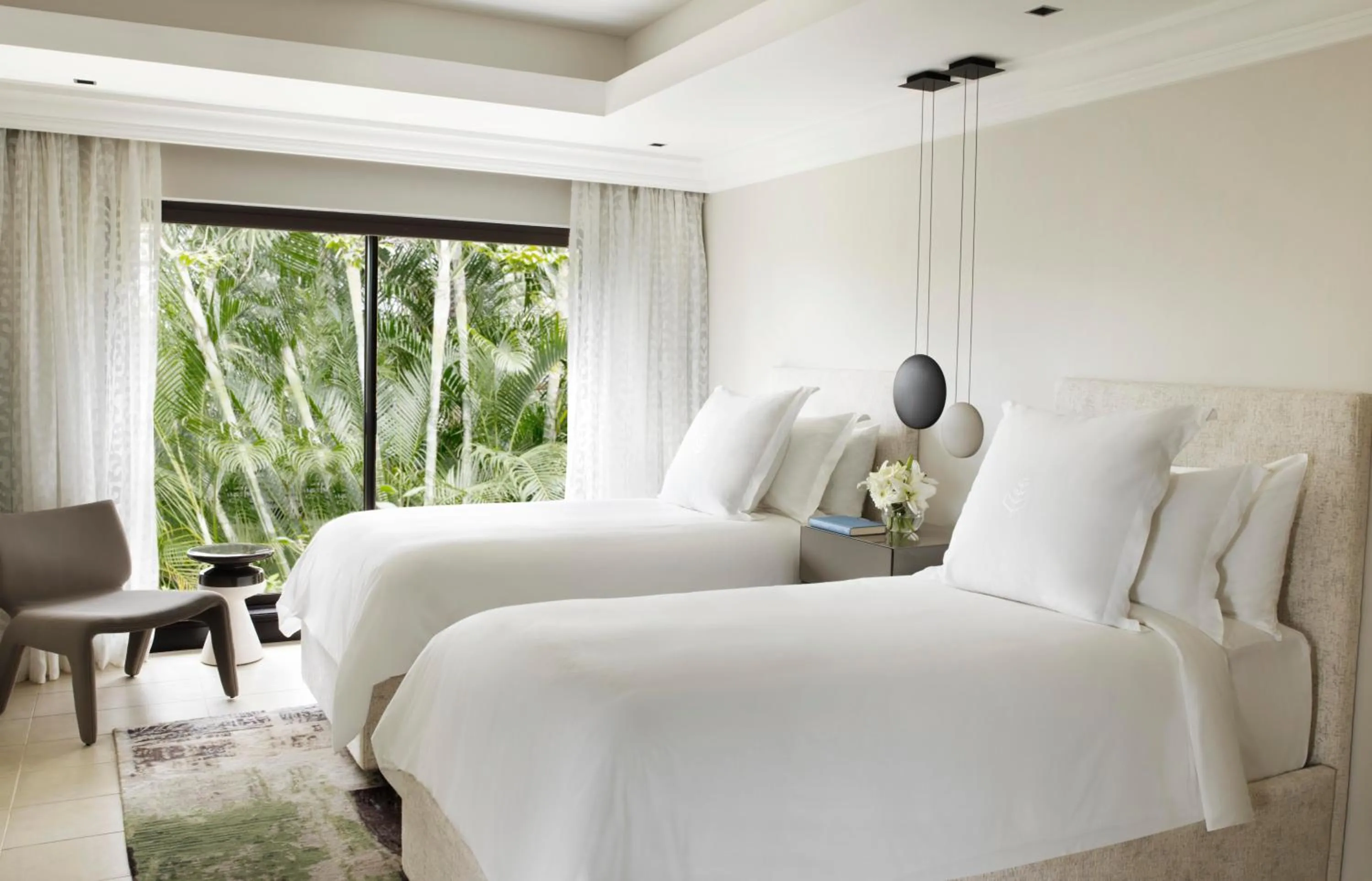 Bedroom, Bed in Four Seasons Resort Mauritius at Anahita
