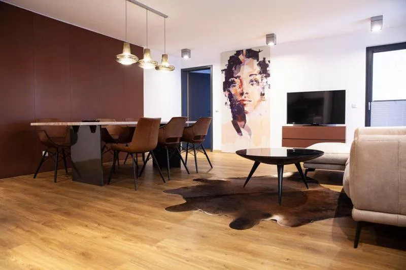 Dining area in IchZeit Aparthotel