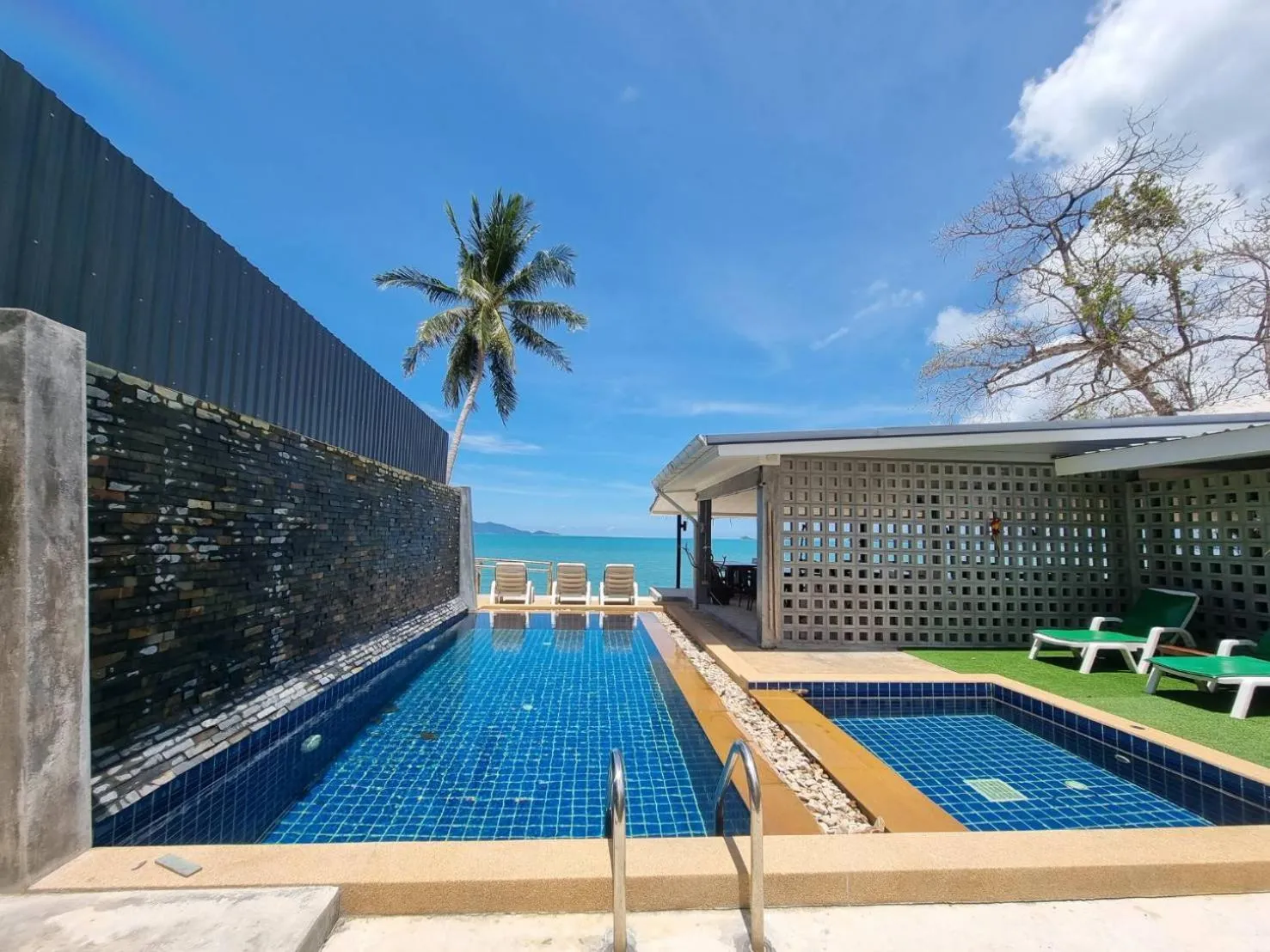 Swimming pool in Pico Samui