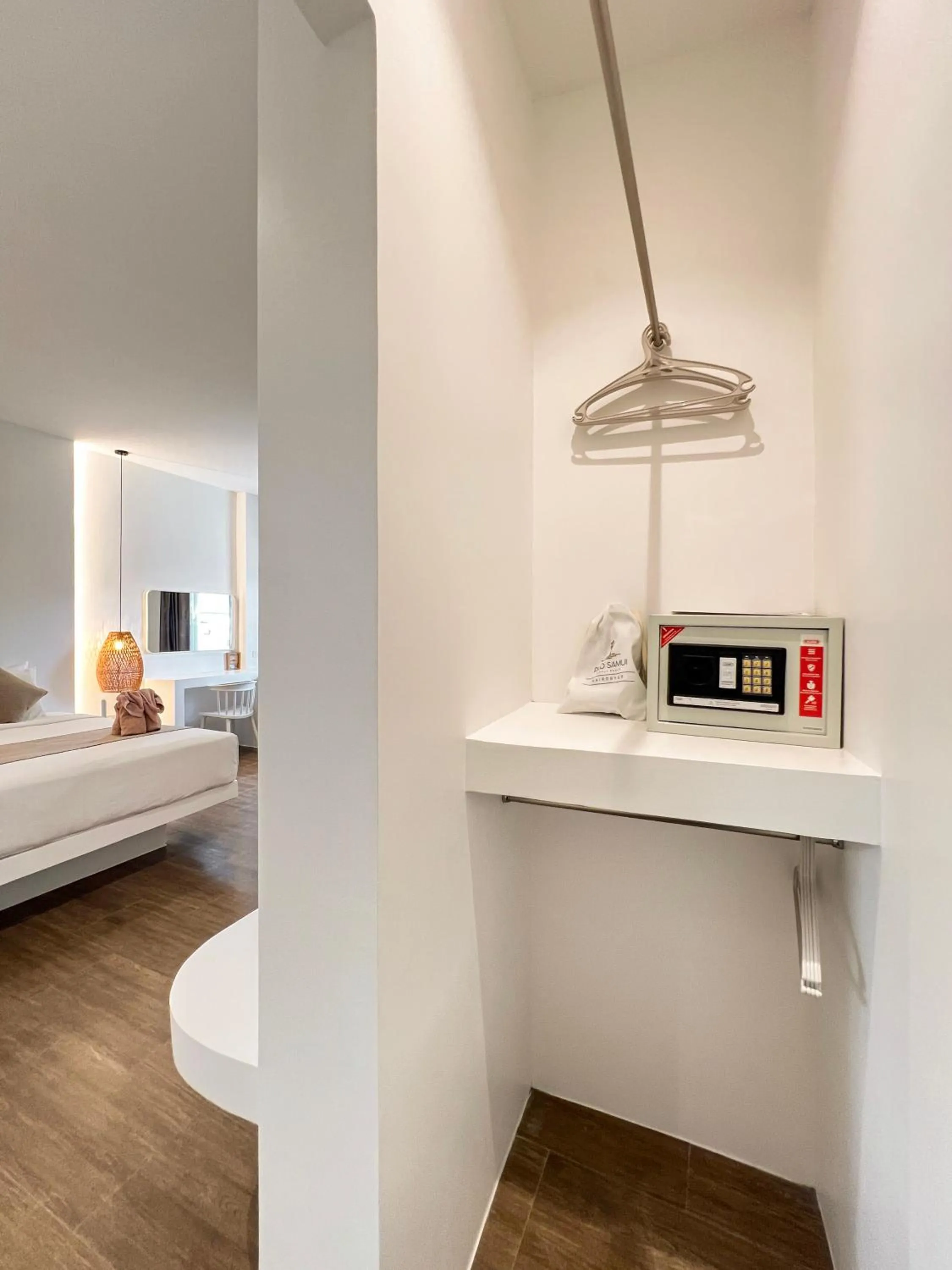 safe, Bed in Pico Samui