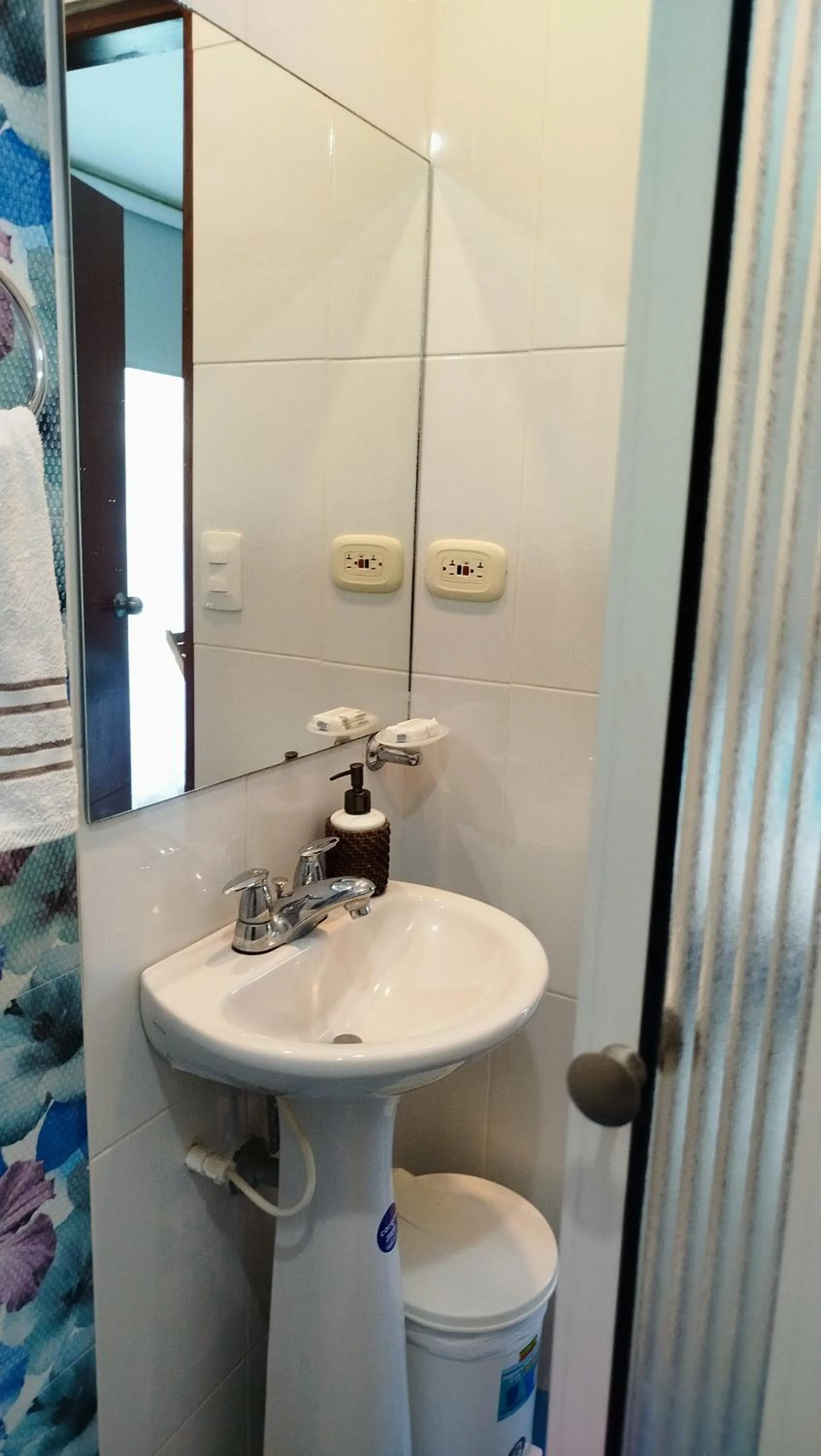 Toilet in Casa Luna Hotel