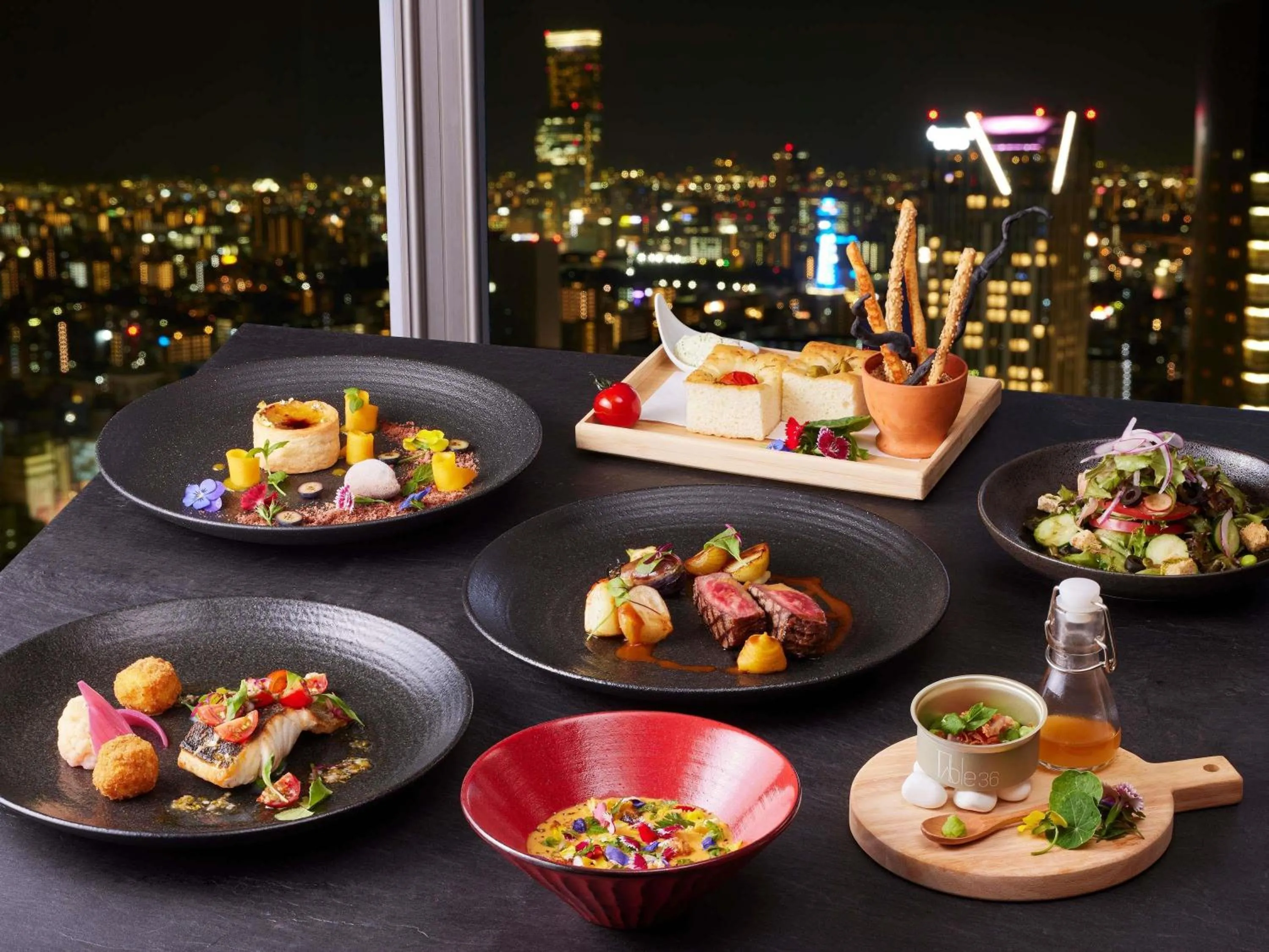 Restaurant/places to eat in Swissotel Nankai Osaka