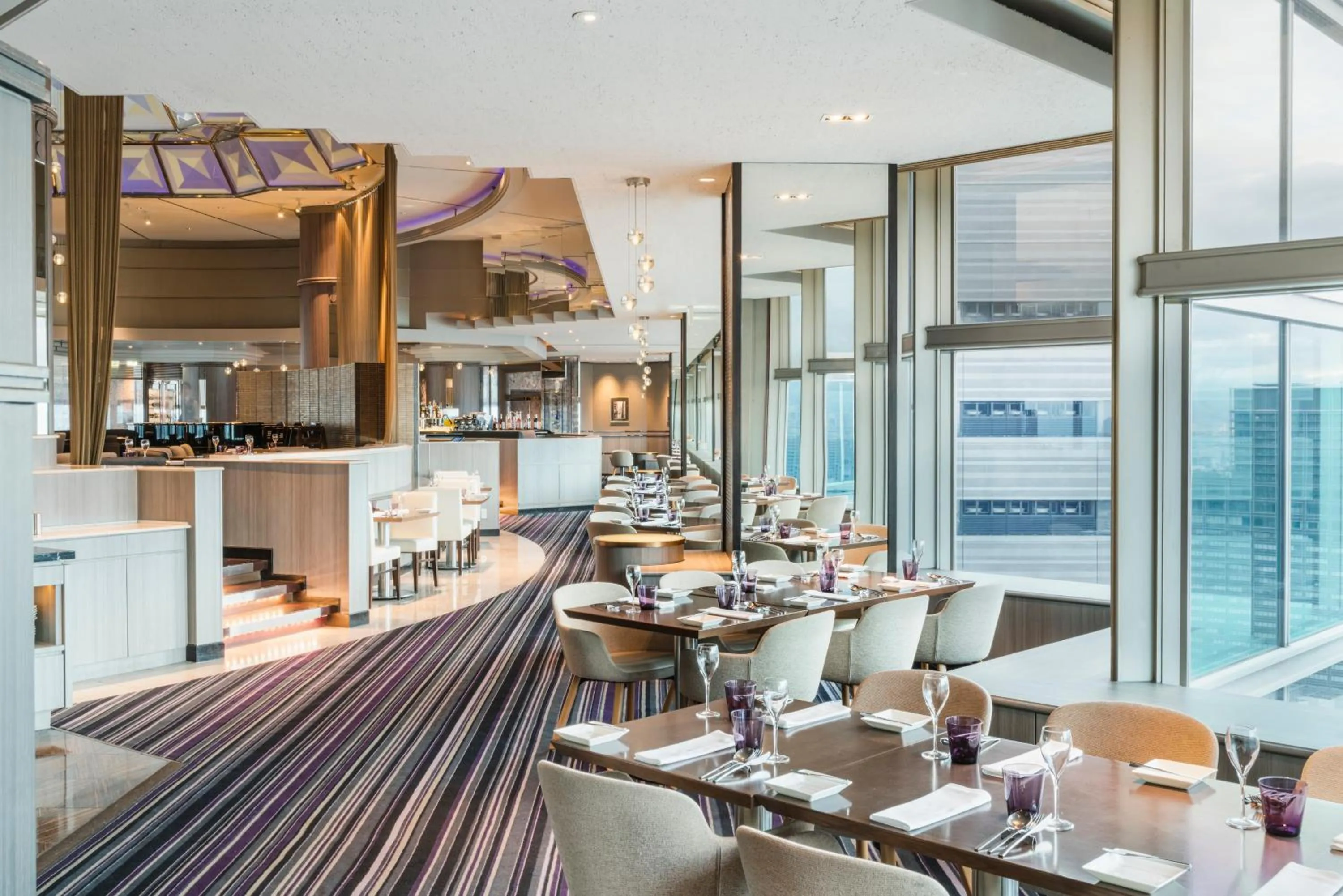 Restaurant/places to eat in Swissotel Nankai Osaka