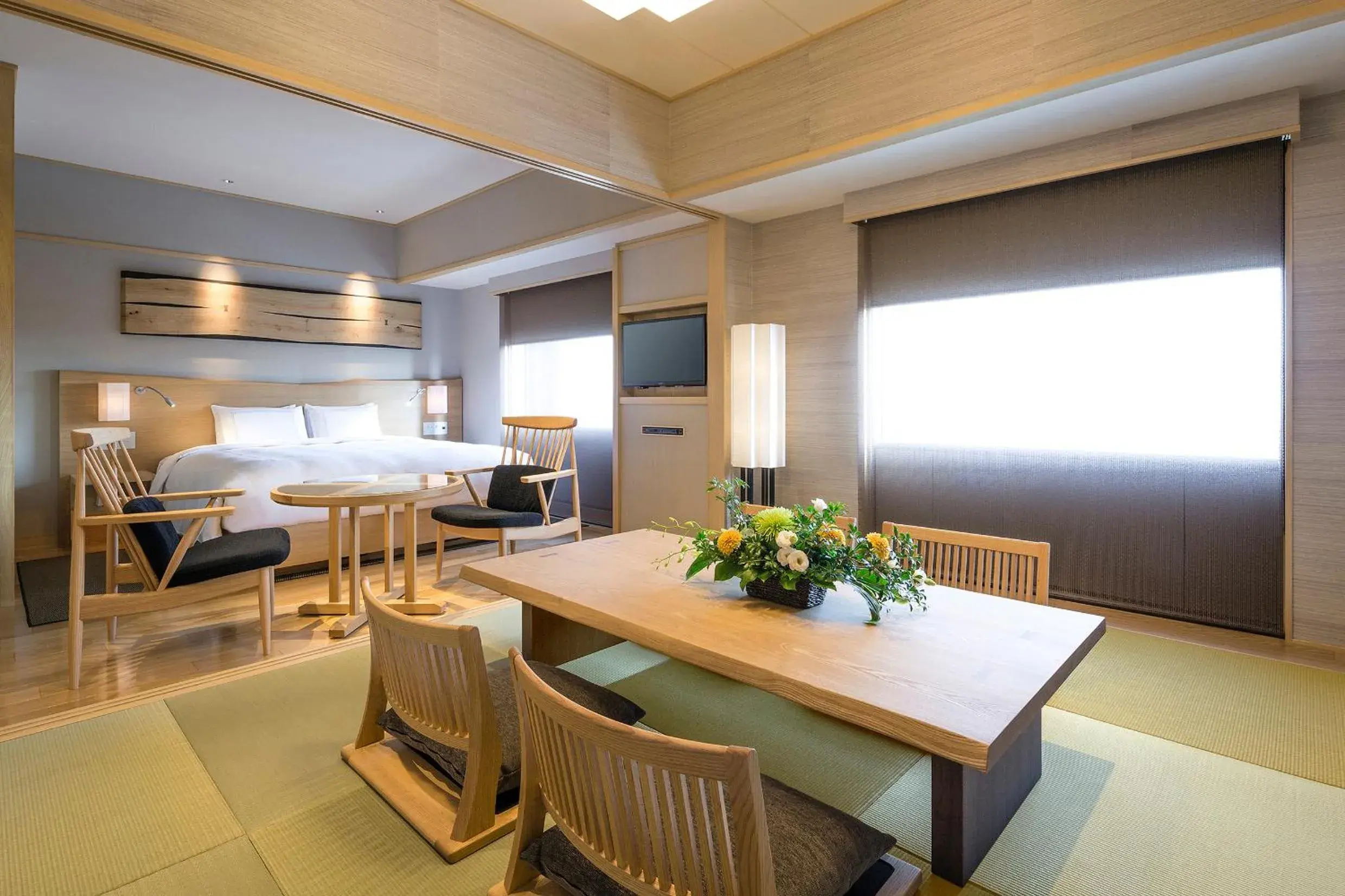 Waon Suite King in Swissotel Nankai Osaka Waon Suite King in Swissotel Nankai Osaka