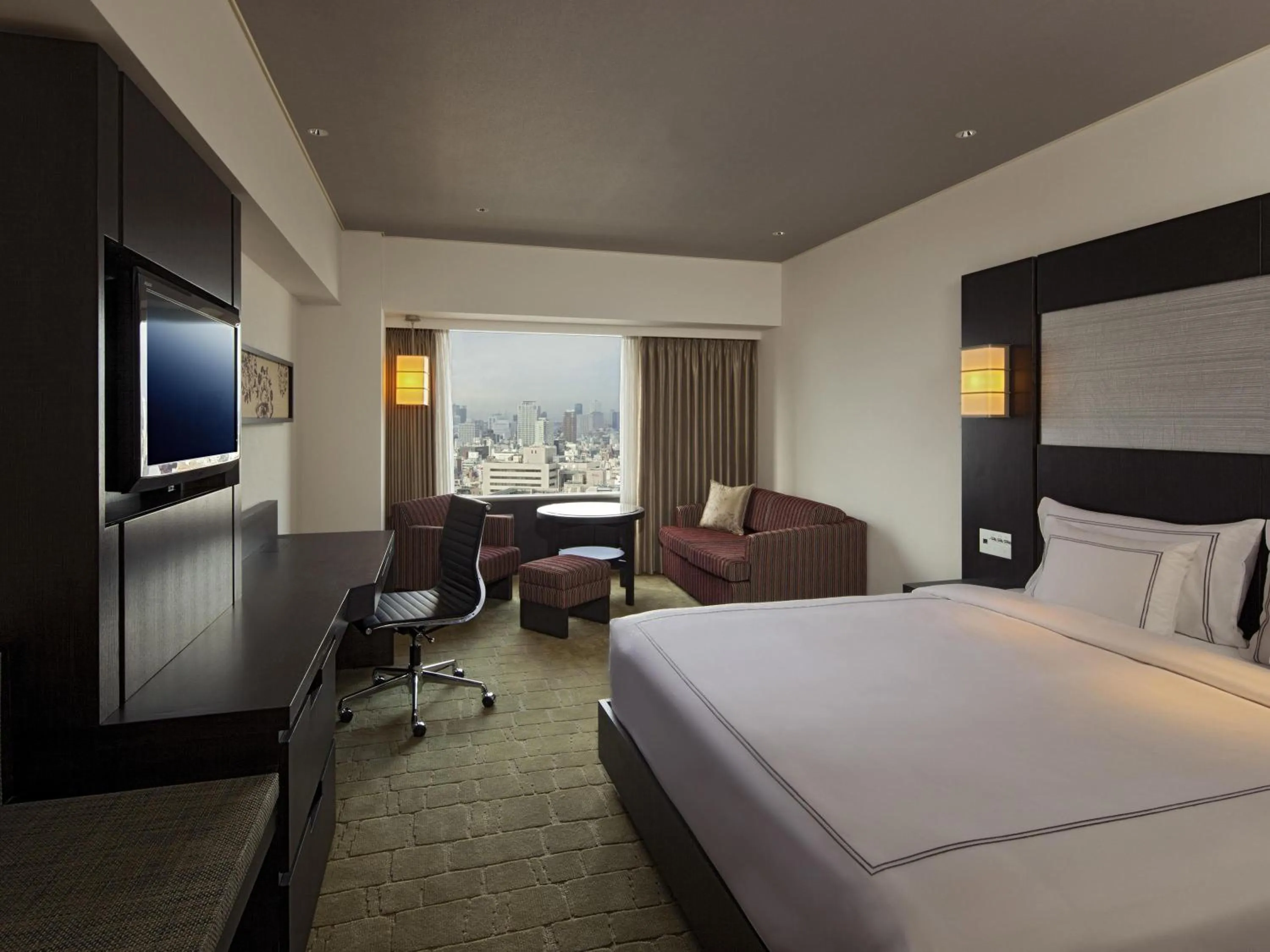 Bedroom, Bed in Swissotel Nankai Osaka