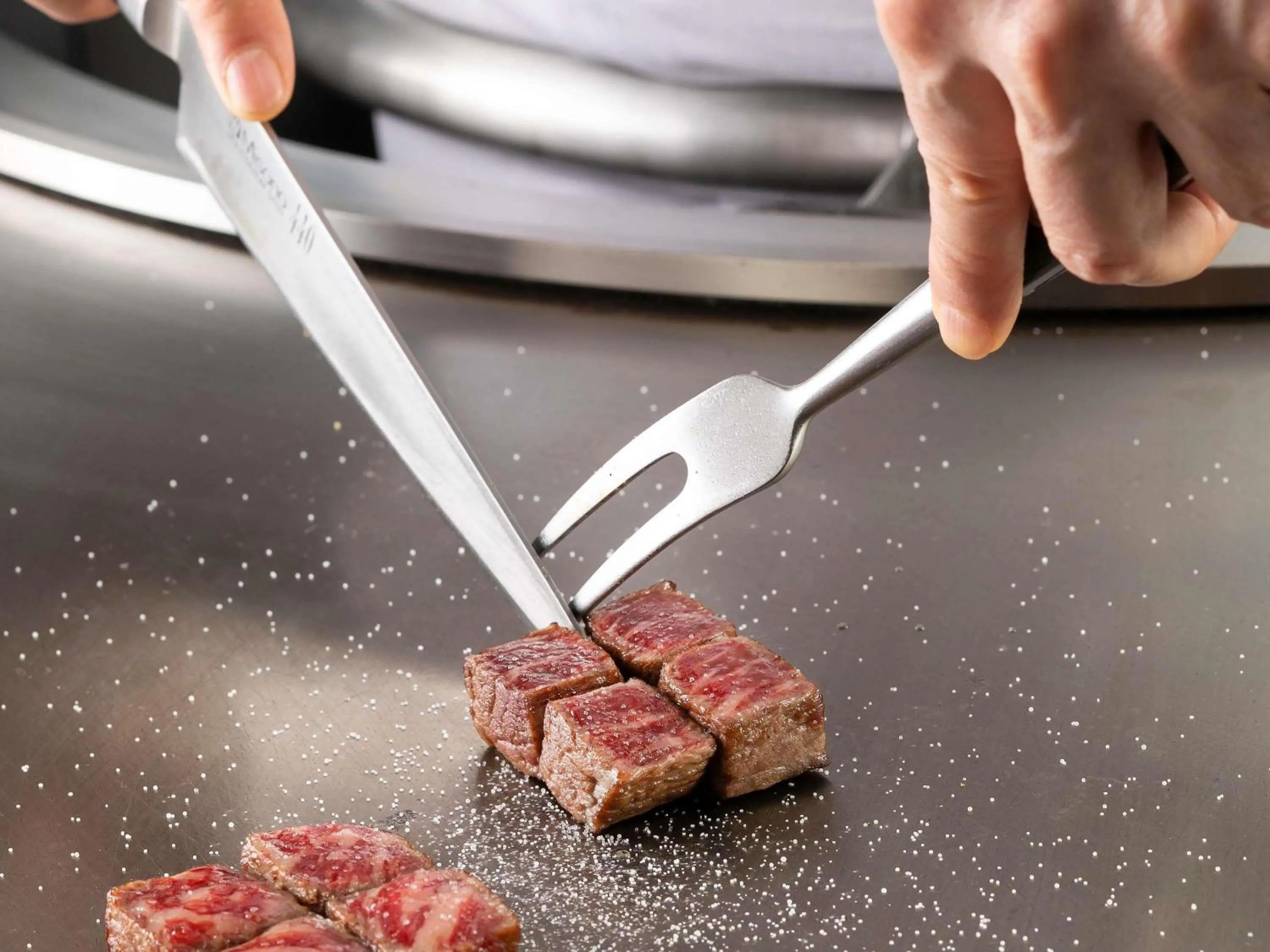 Restaurant/places to eat in Swissotel Nankai Osaka