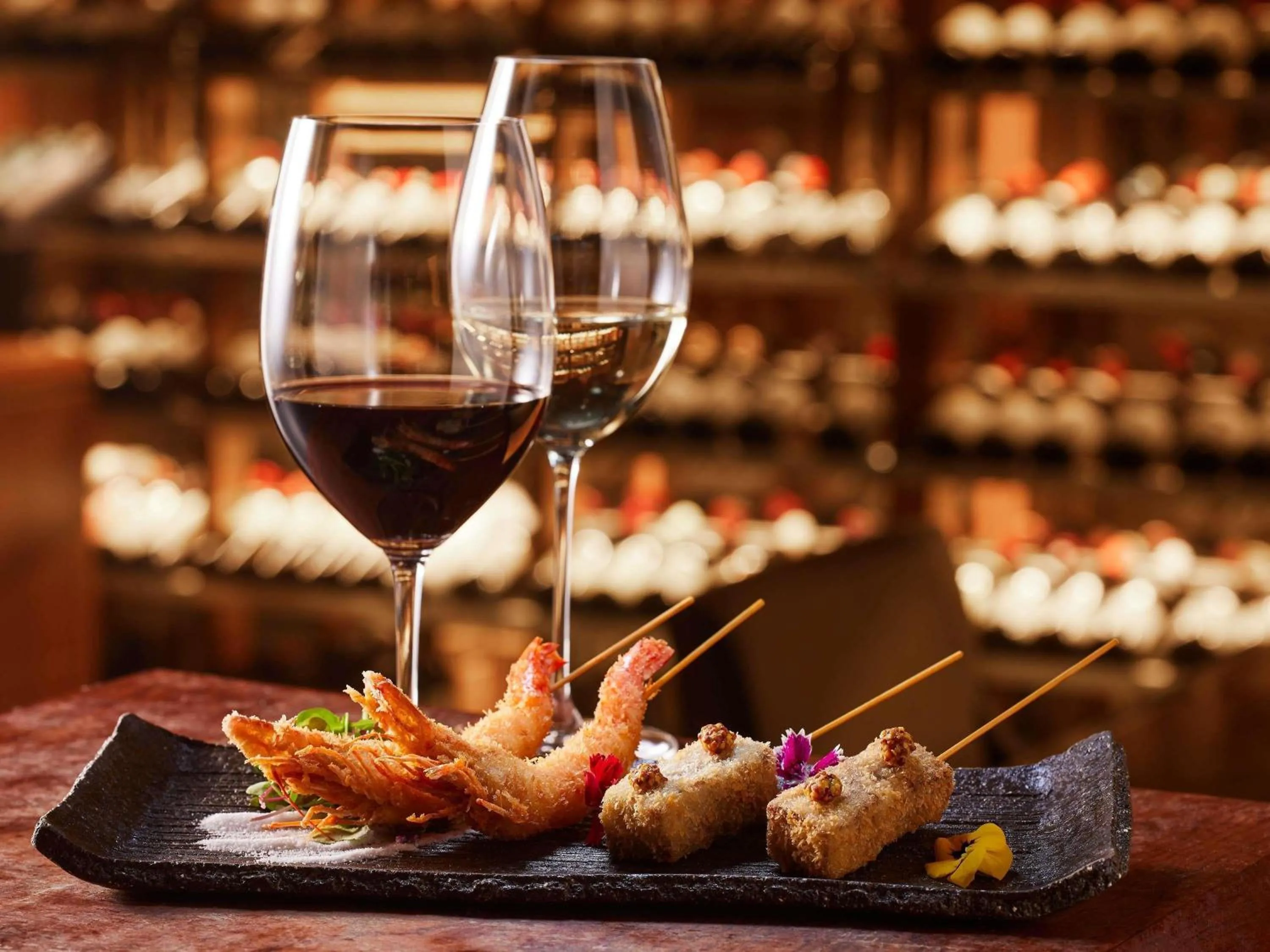 Restaurant/places to eat in Swissotel Nankai Osaka