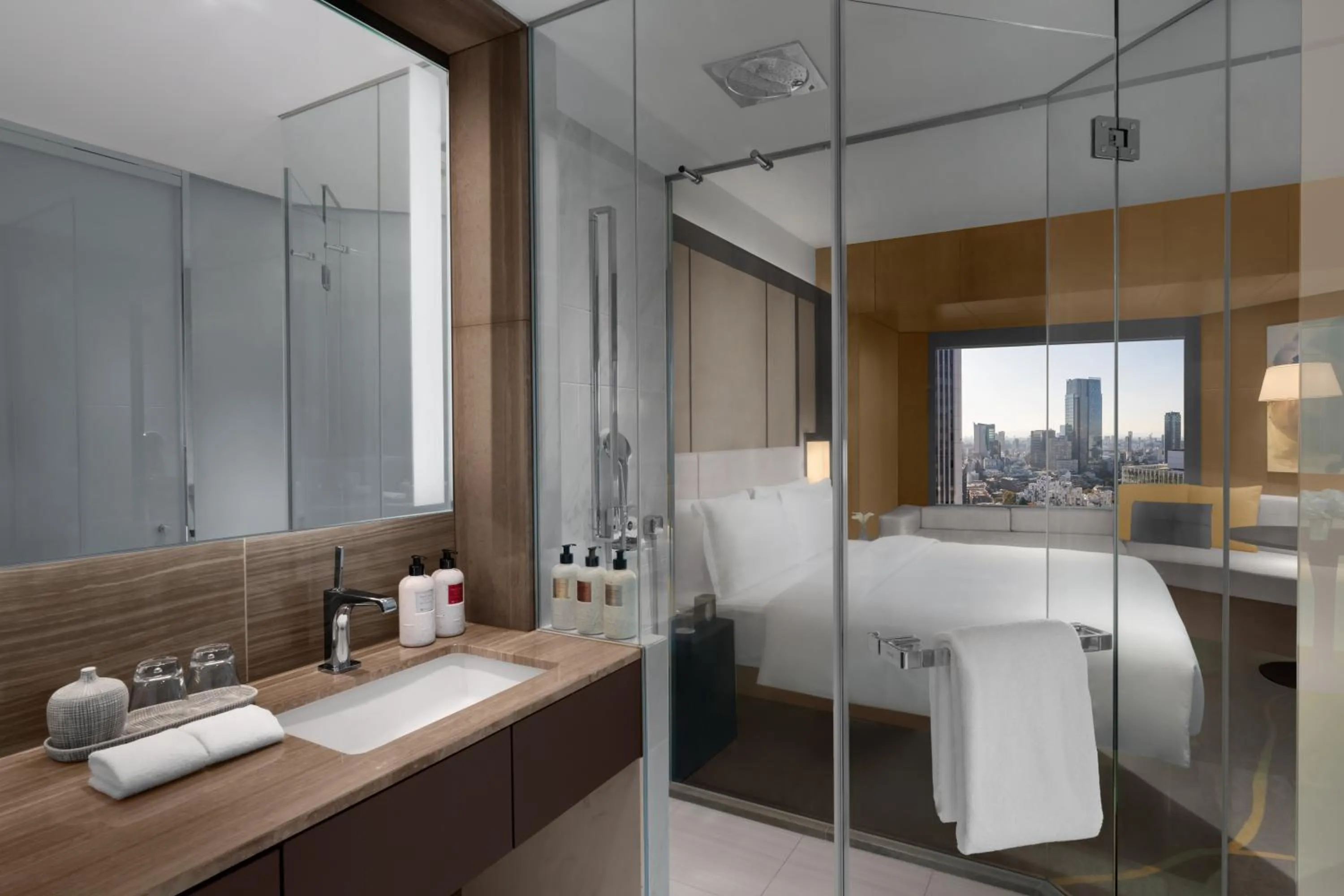 Bathroom, Bed in ANA InterContinental Tokyo by IHG