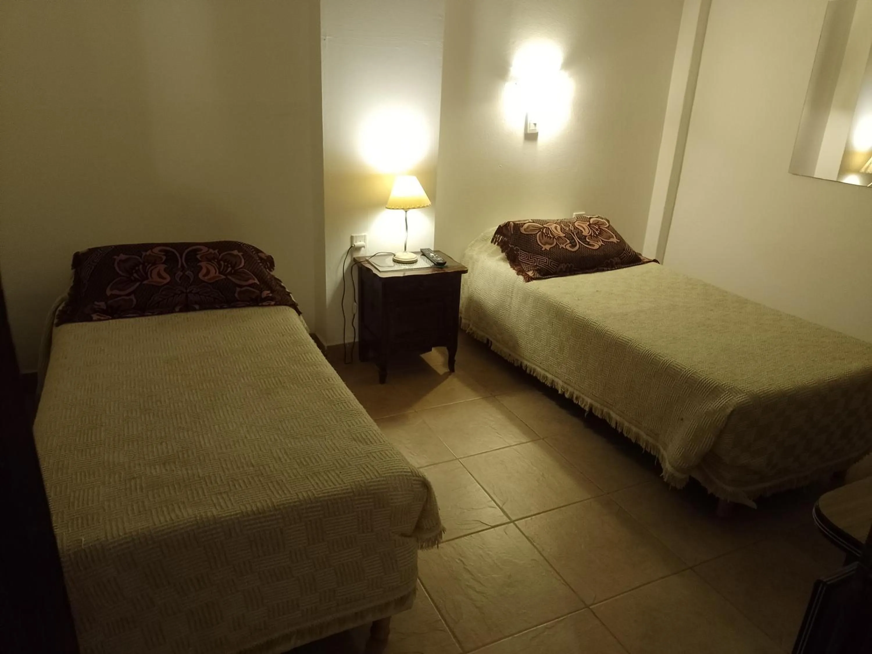 Bed in Hotel Residencial España