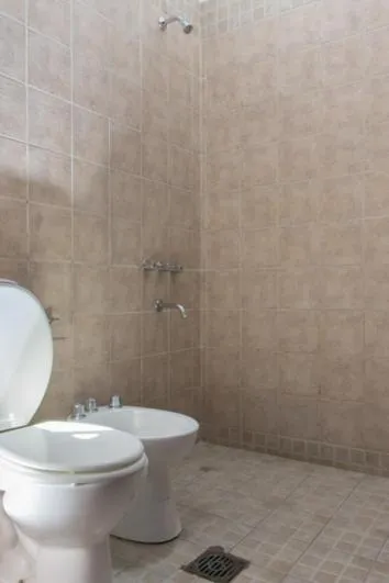 Shower in Hotel Residencial España