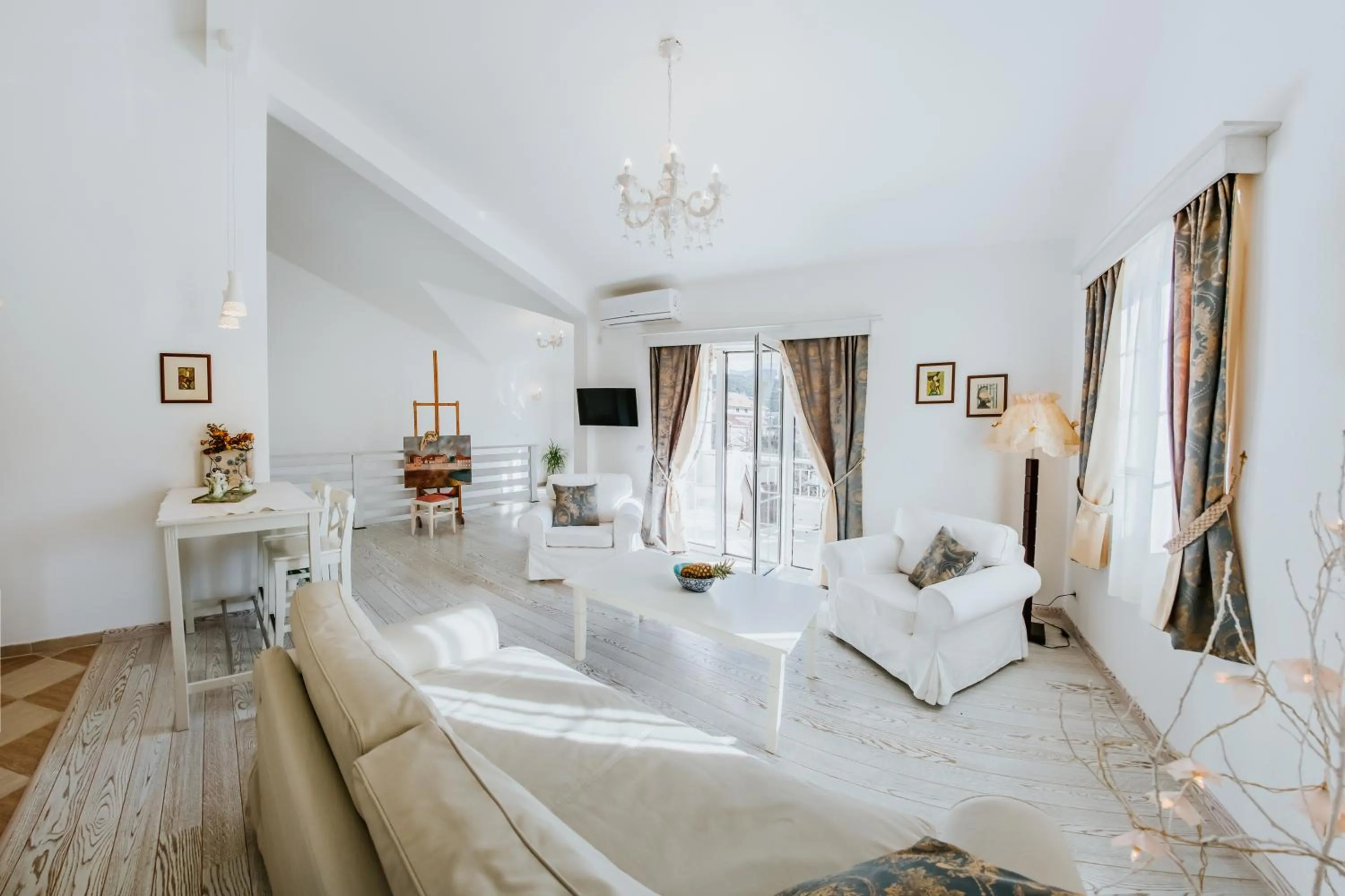 Living room, Bed in Marinero Apartments