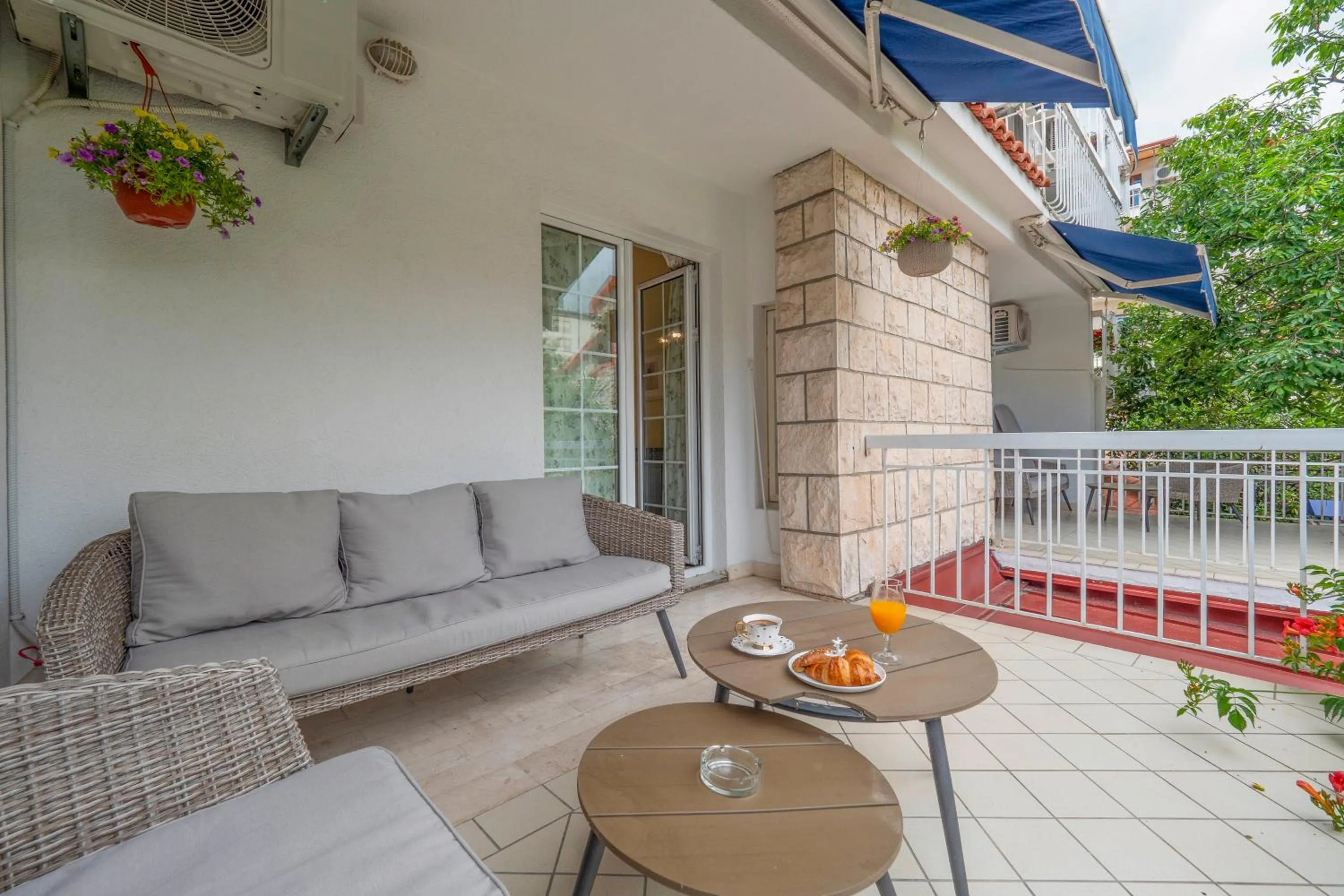 Patio in Marinero Apartments