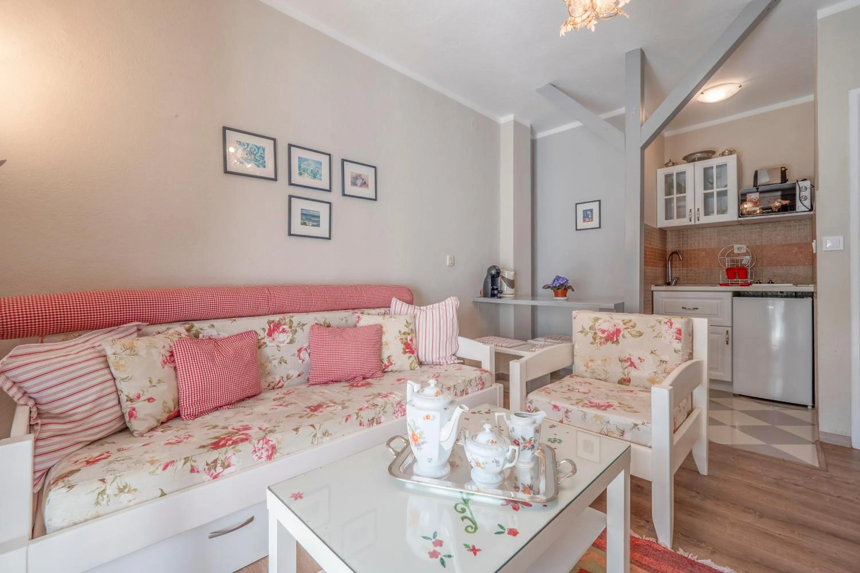 Living room in Marinero Apartments