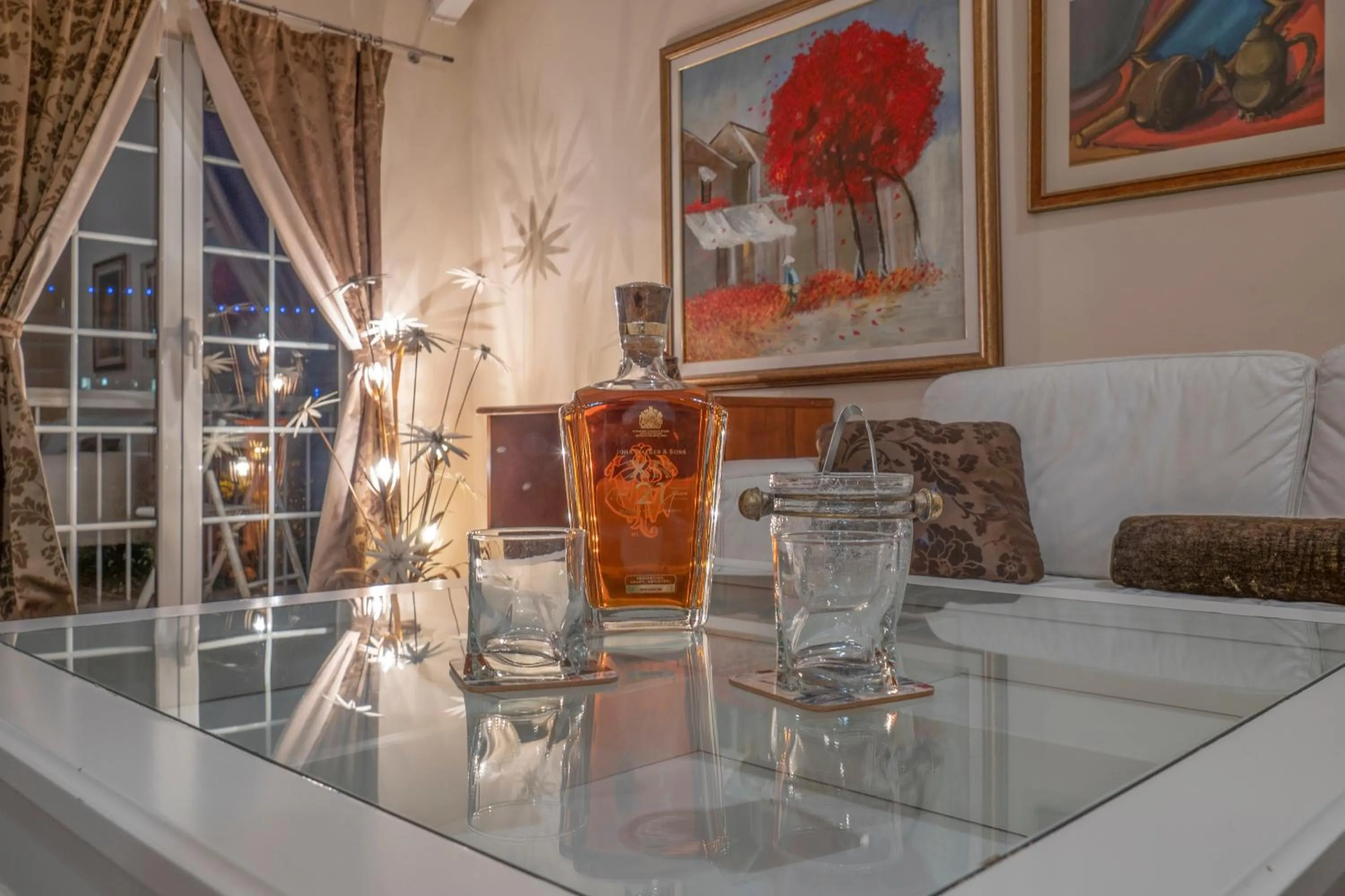 Drinks in Marinero Apartments