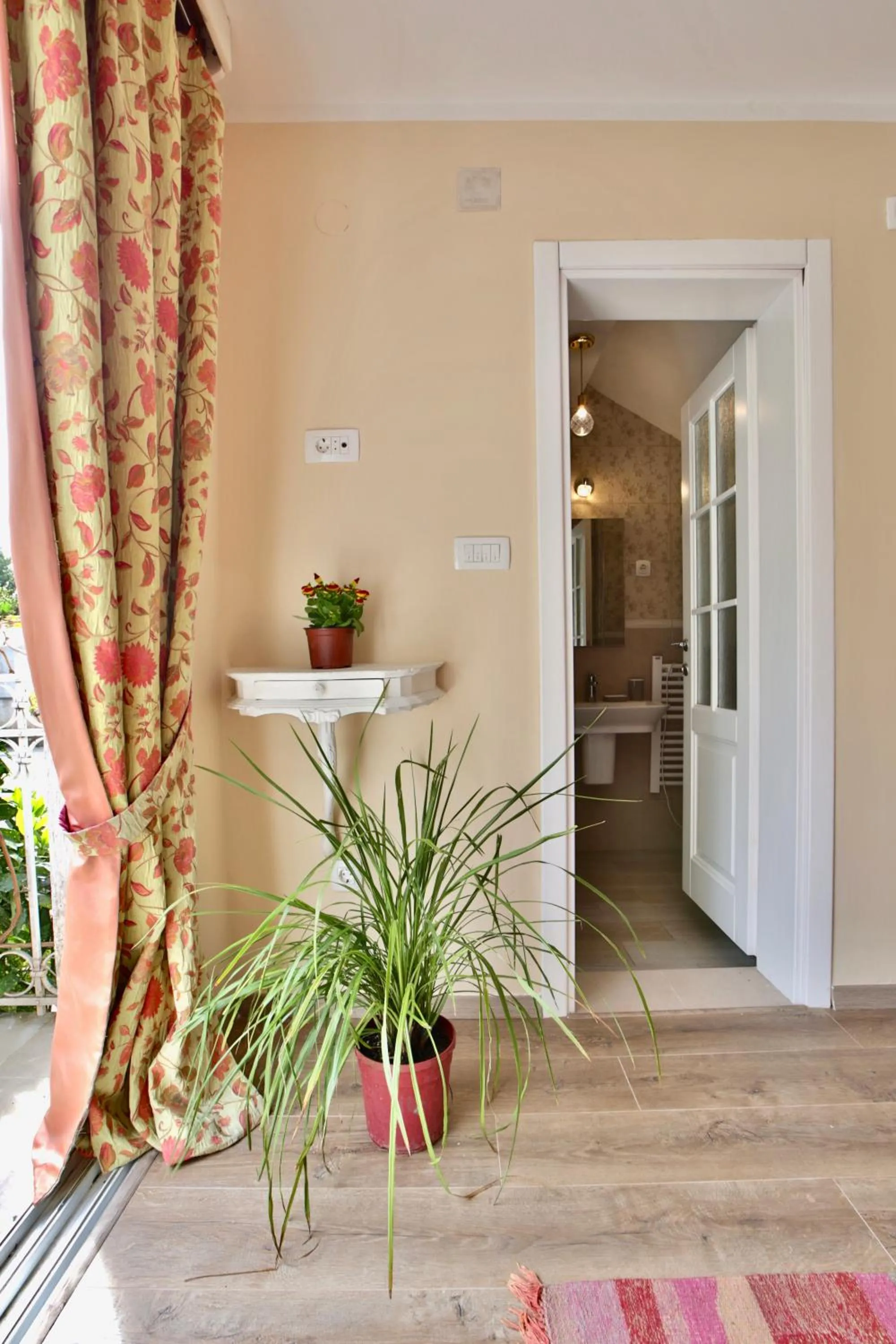Bathroom in Marinero Apartments