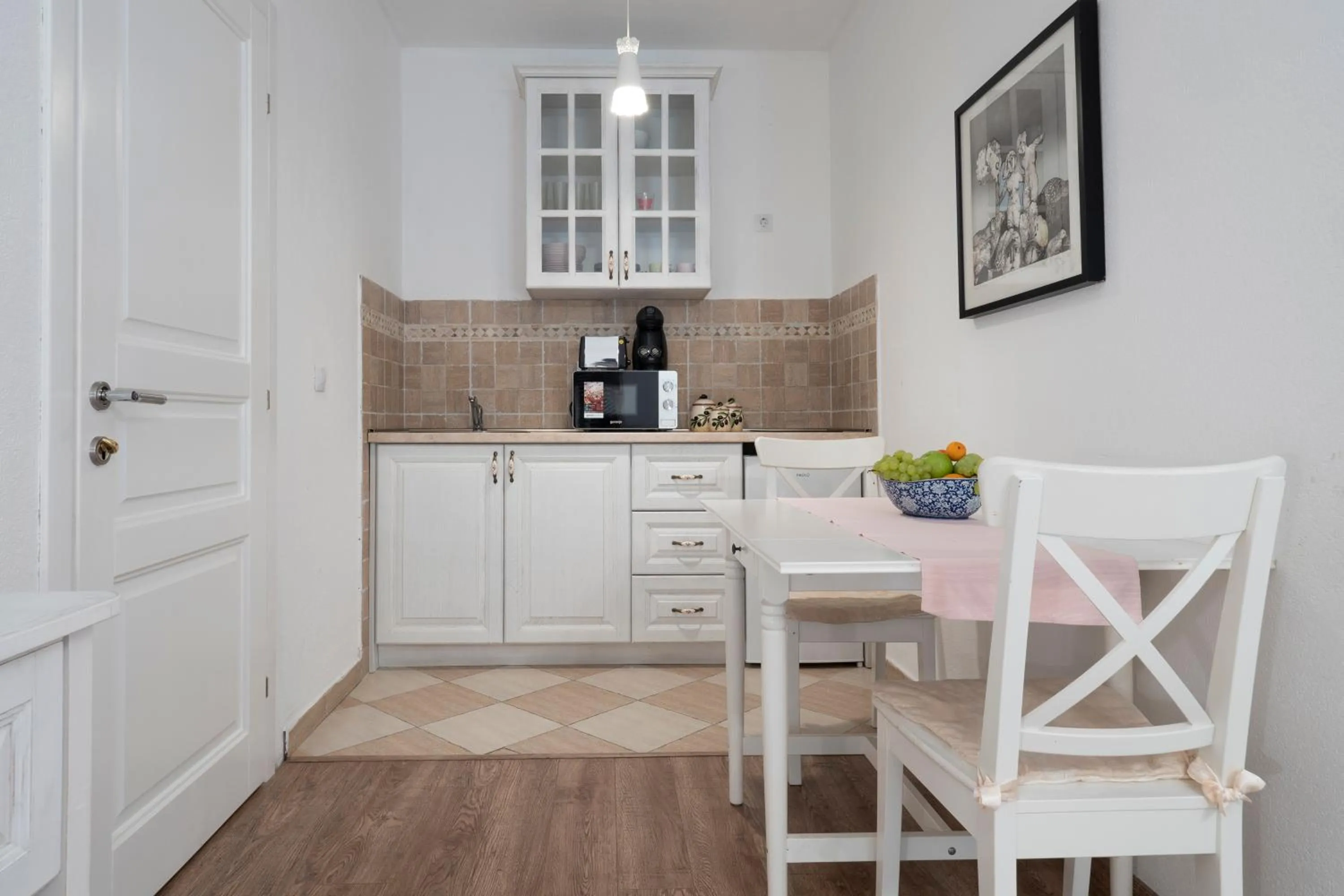 Coffee/tea facilities in Marinero Apartments