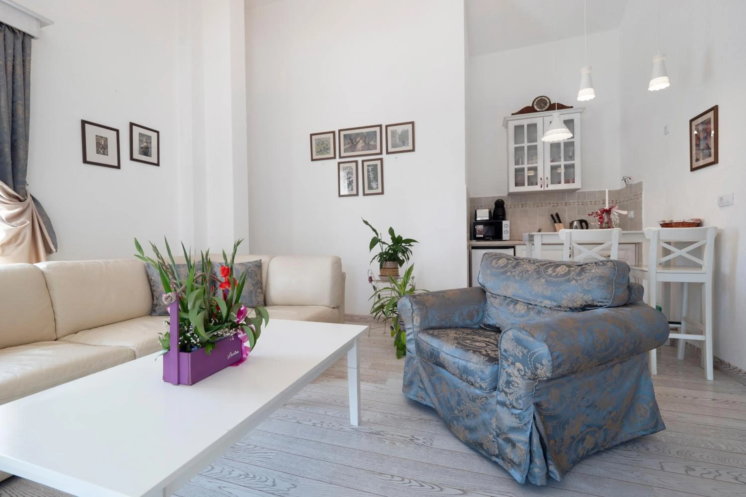 Living room in Marinero Apartments