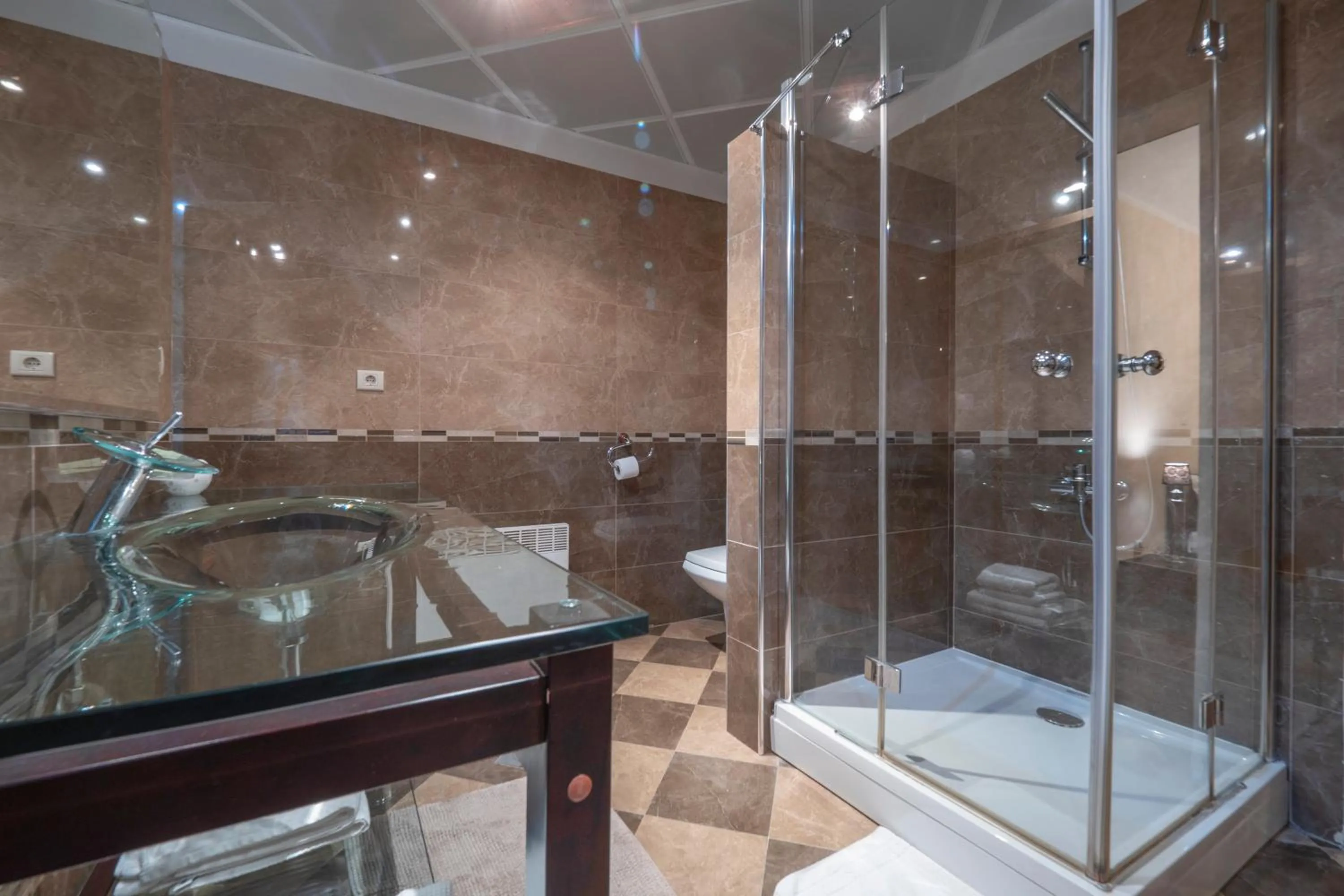 Bathroom in Marinero Apartments