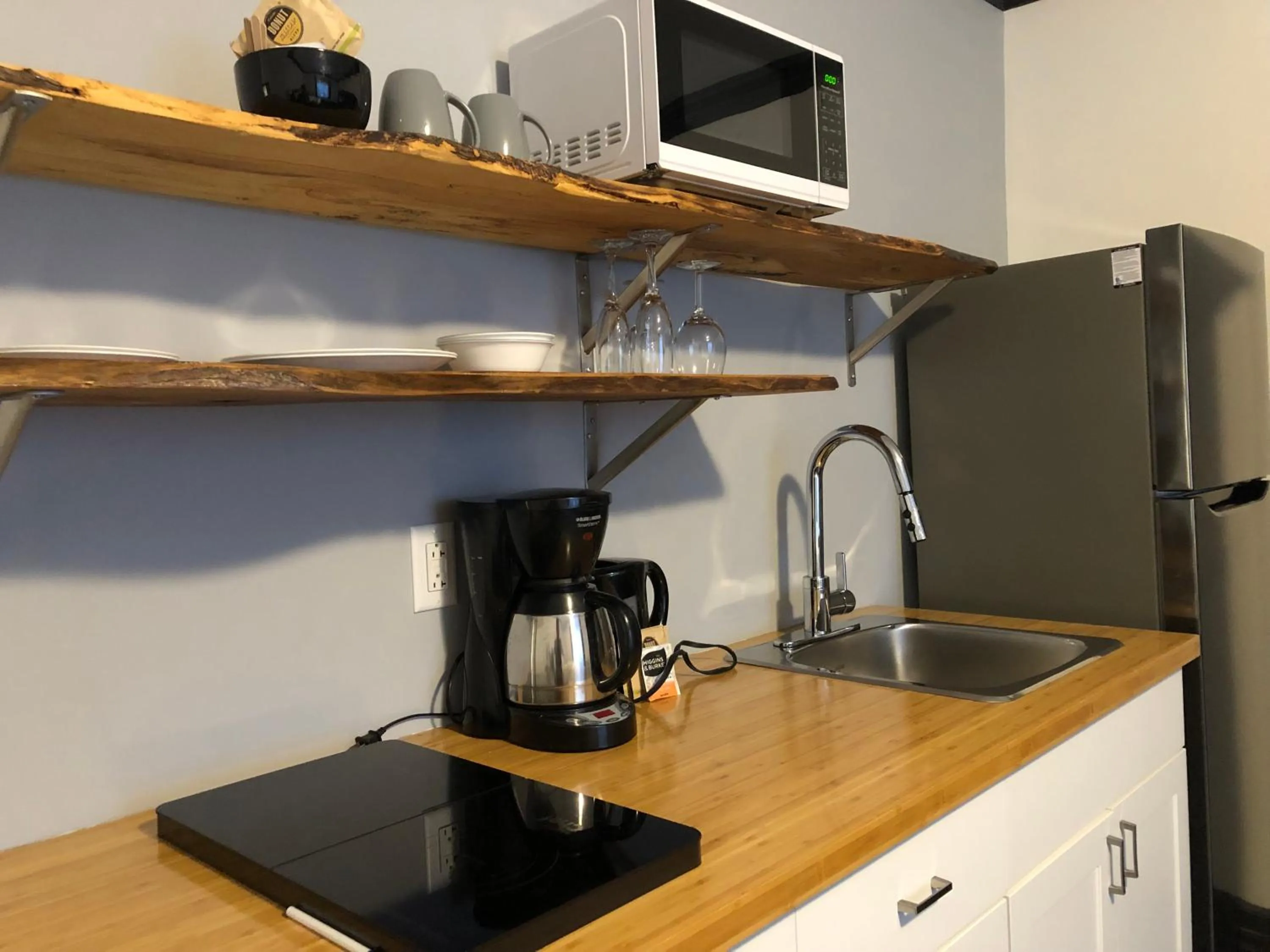 Coffee/tea facilities in Monastery Hotel