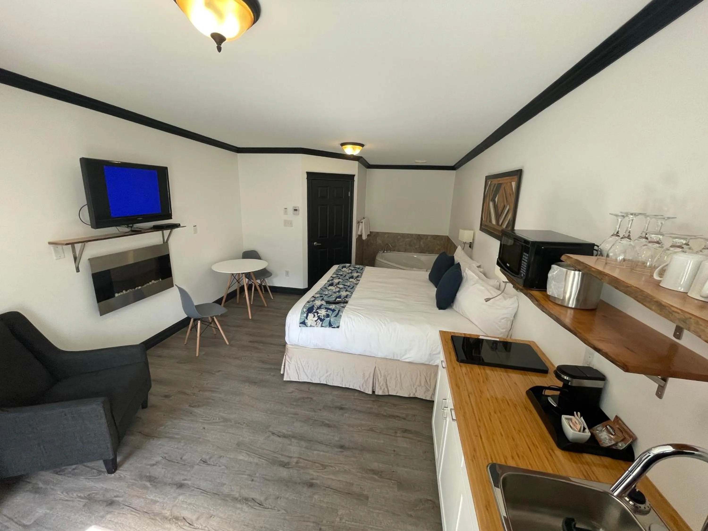 Photo of the whole room, Bed in Monastery Hotel