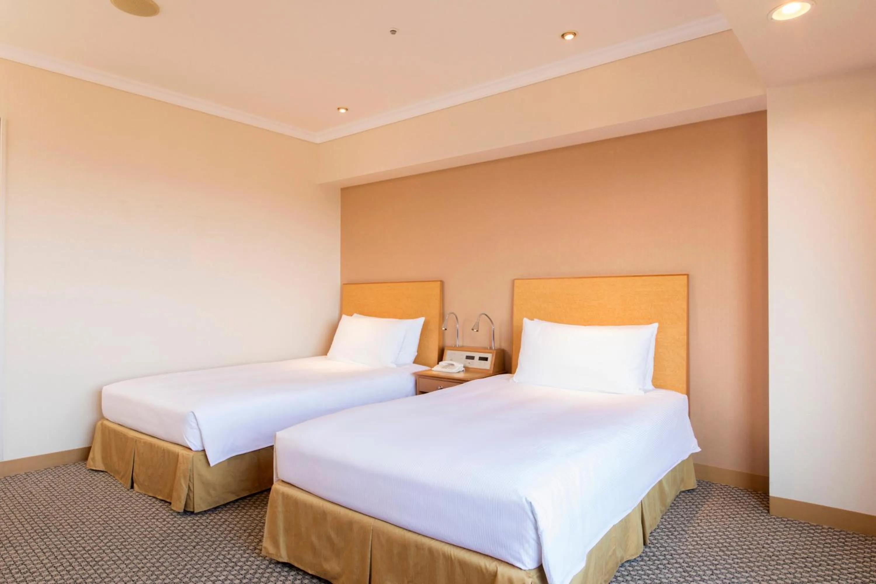 Photo of the whole room, Bed in Hilton Tokyo Narita Airport