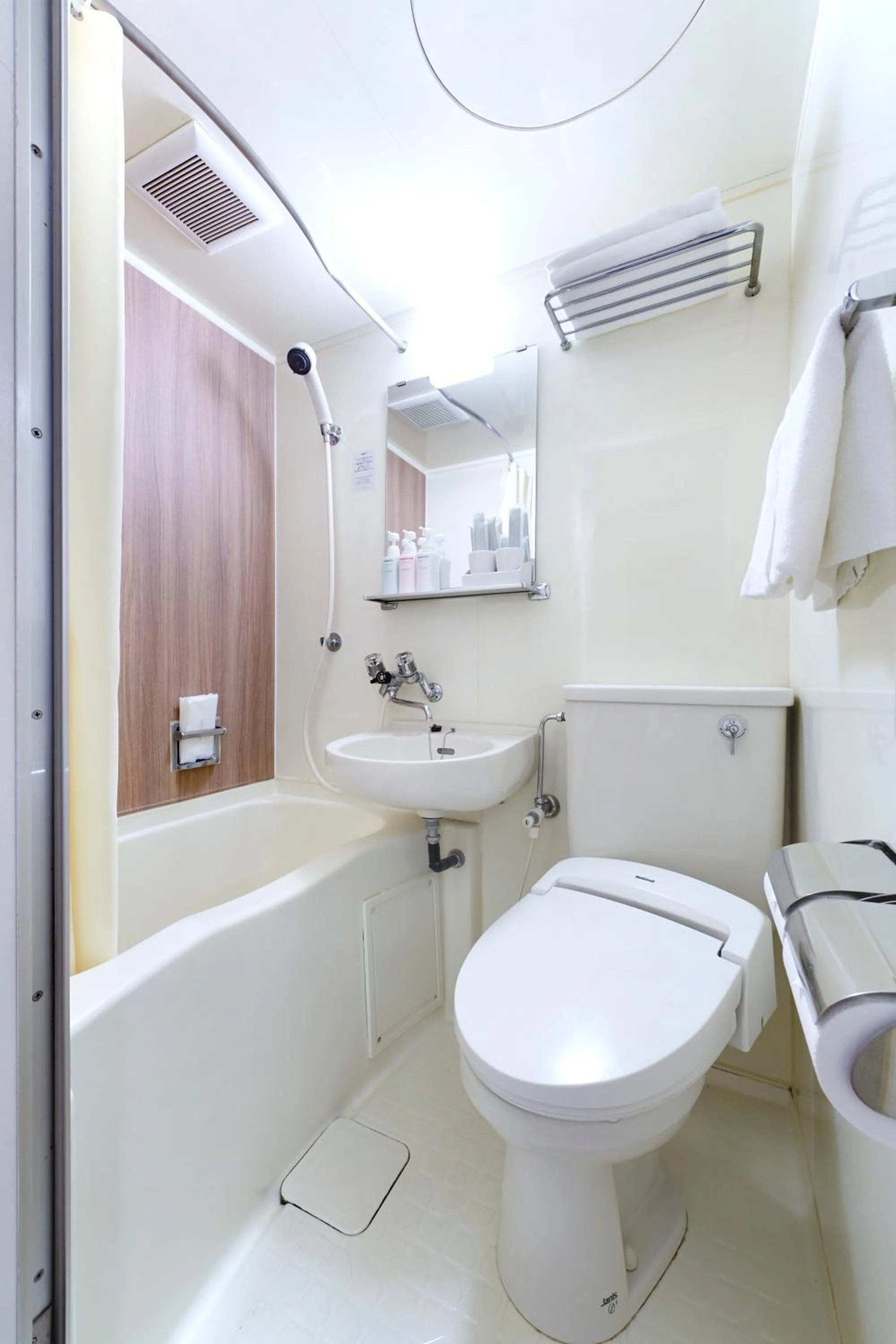 Toilet in the b sangenjaya