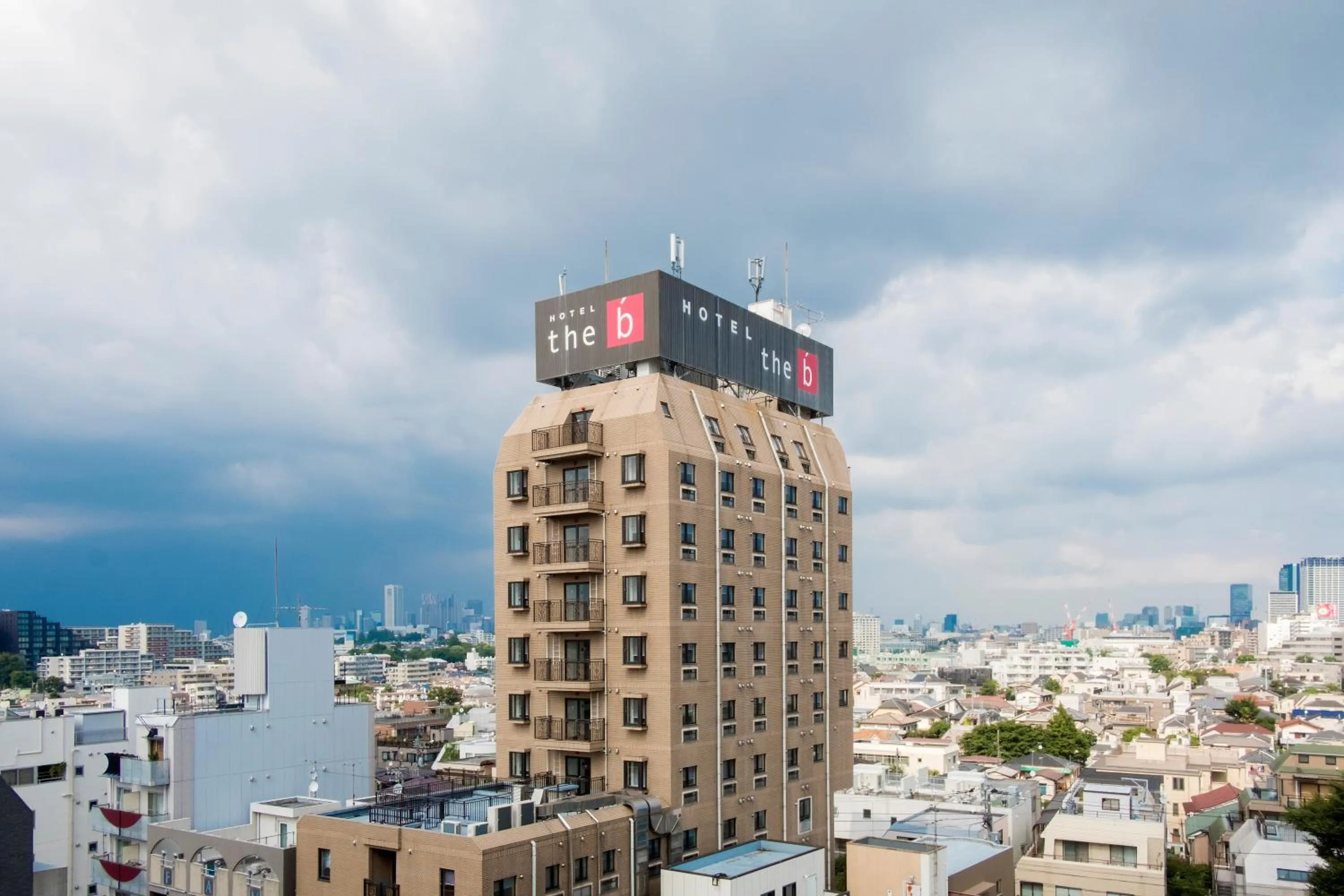 Facade/entrance in the b sangenjaya