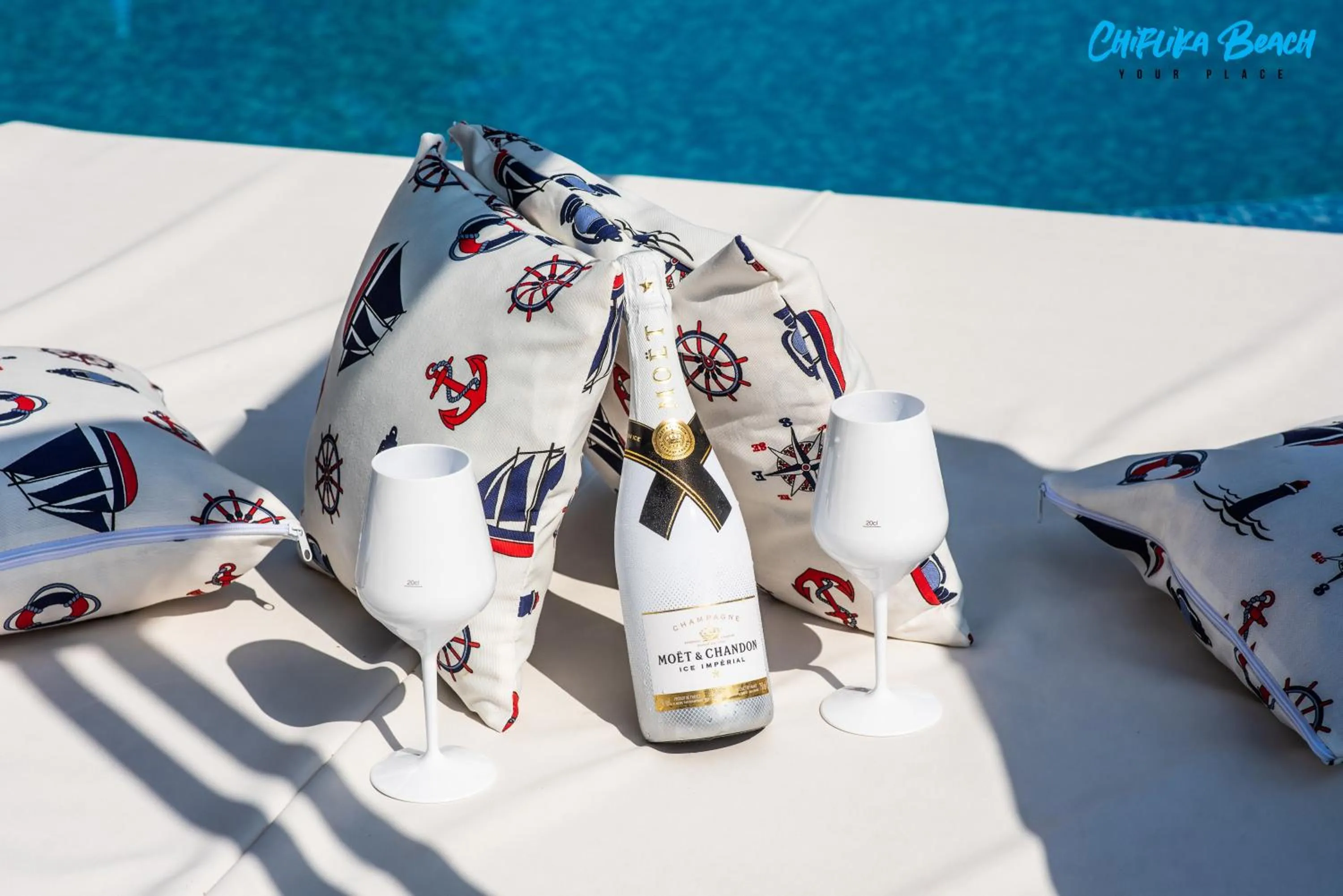 Swimming pool in Chiflika Family Hotel