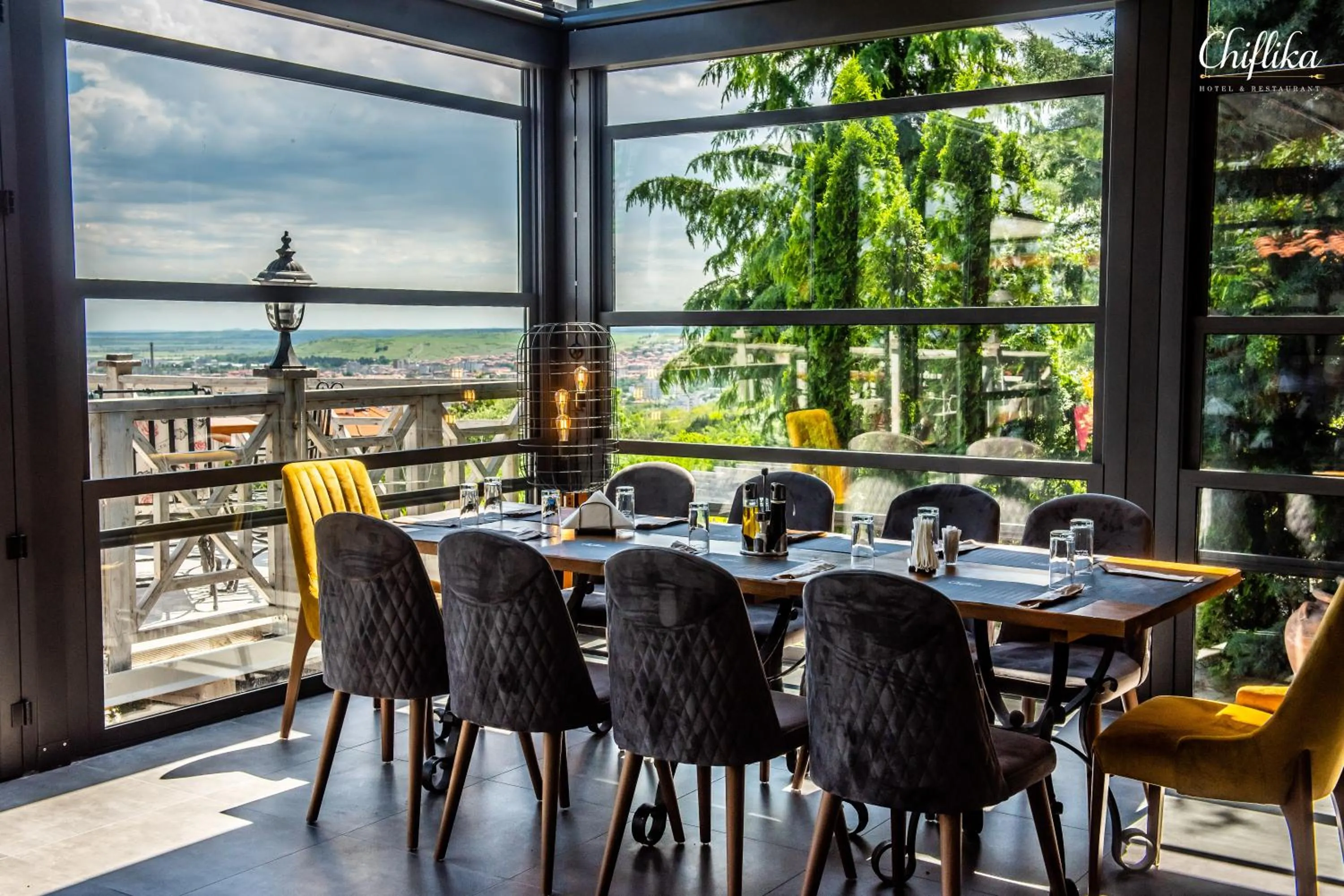 Restaurant/places to eat in Chiflika Family Hotel