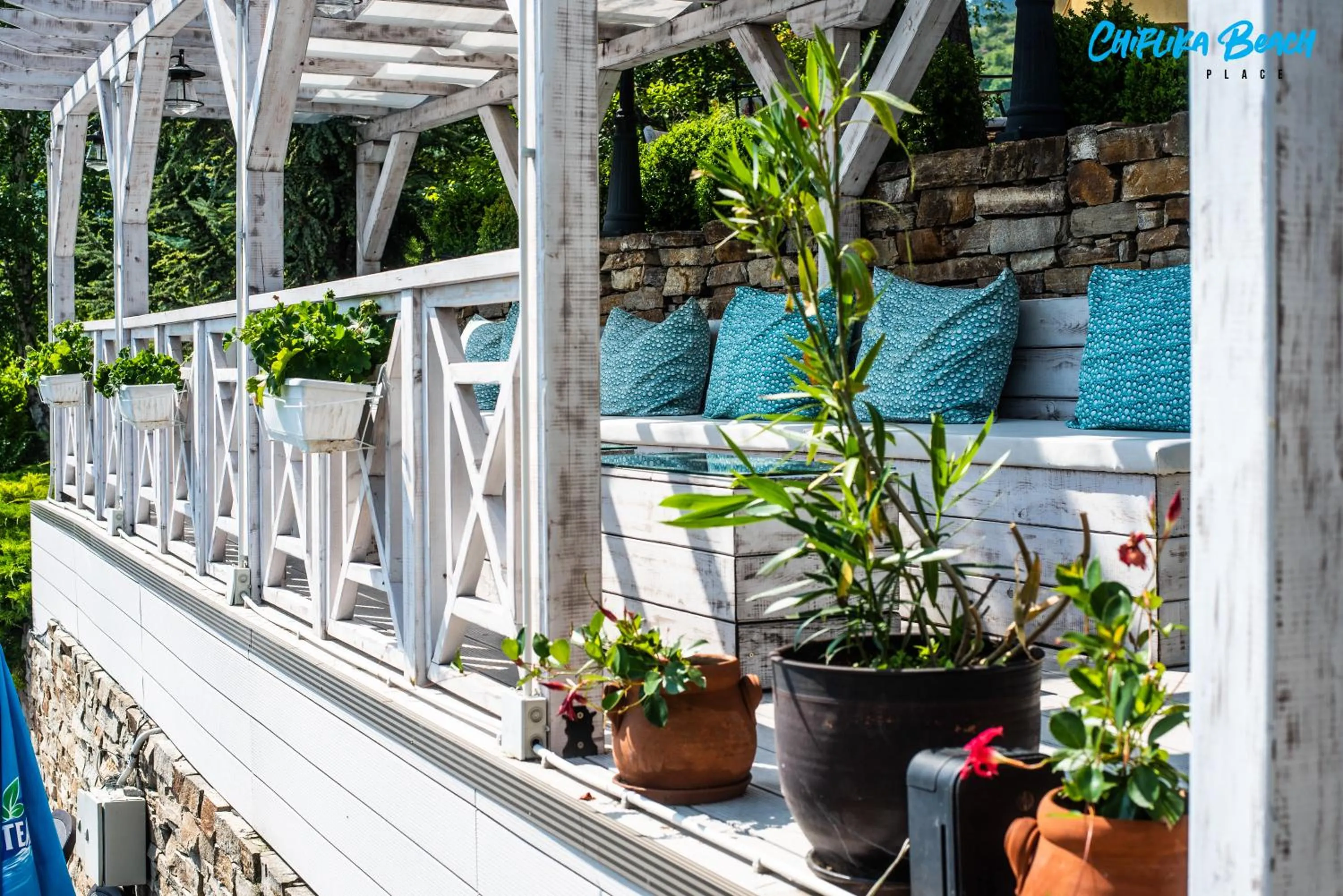 Swimming pool in Chiflika Family Hotel