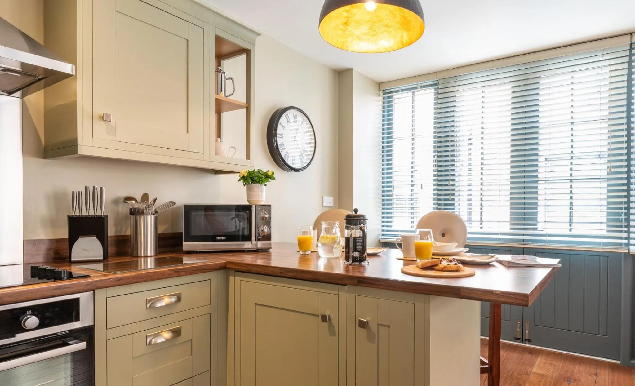 Coffee/tea facilities in The Lawrance Luxury Aparthotel - York