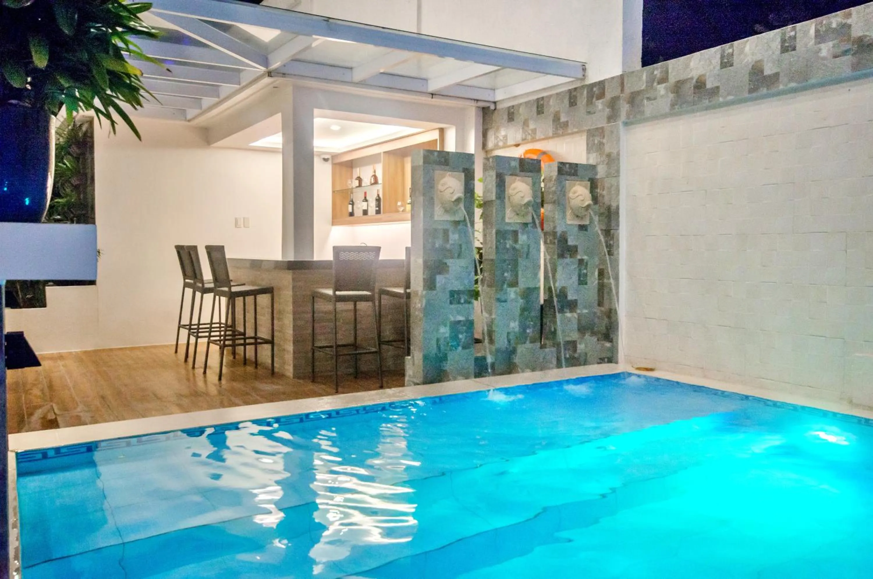 Pool view in Commander Suites de Boracay