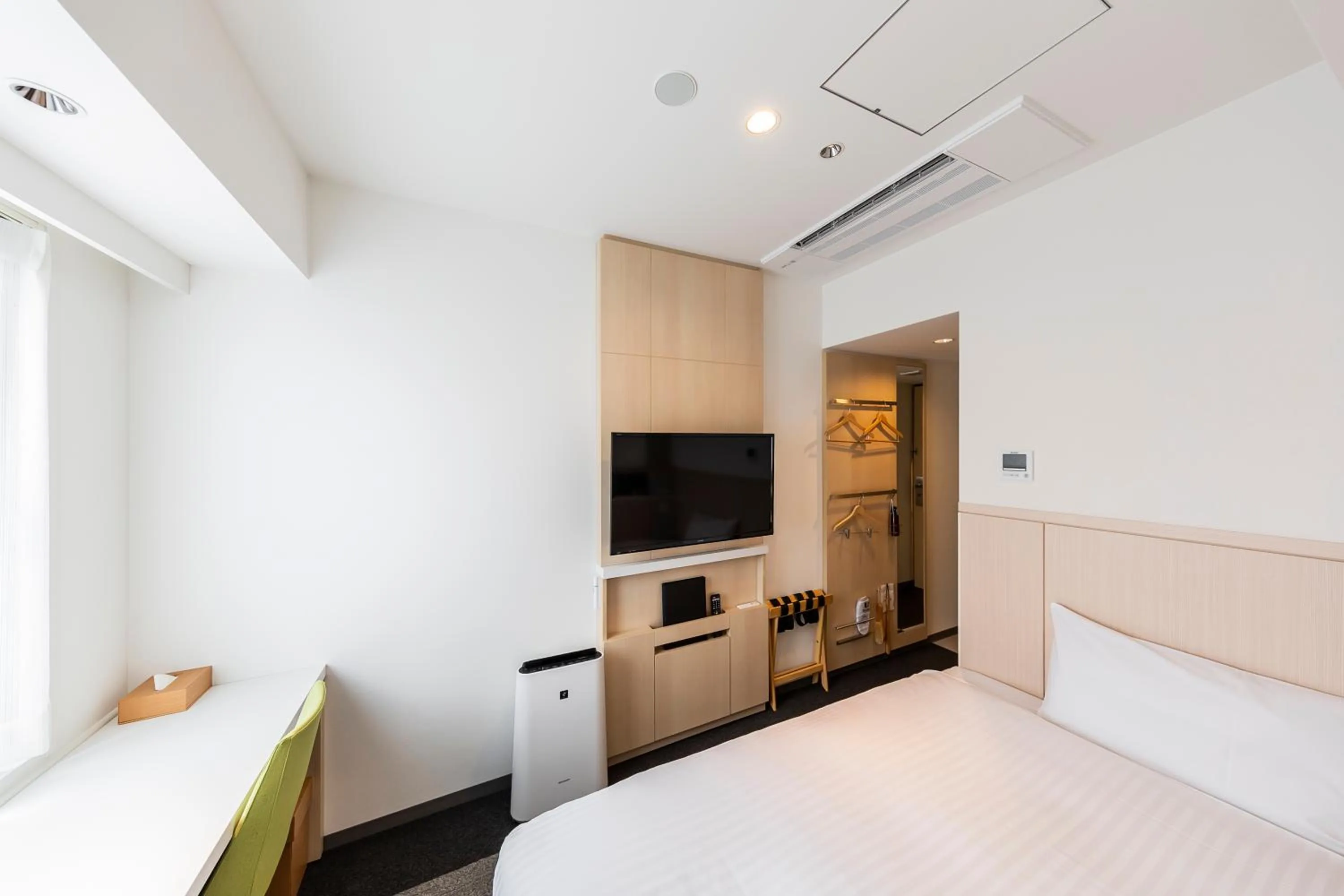 Photo of the whole room, Bed in Via Inn Prime Shinsaibashi Yotsubashi